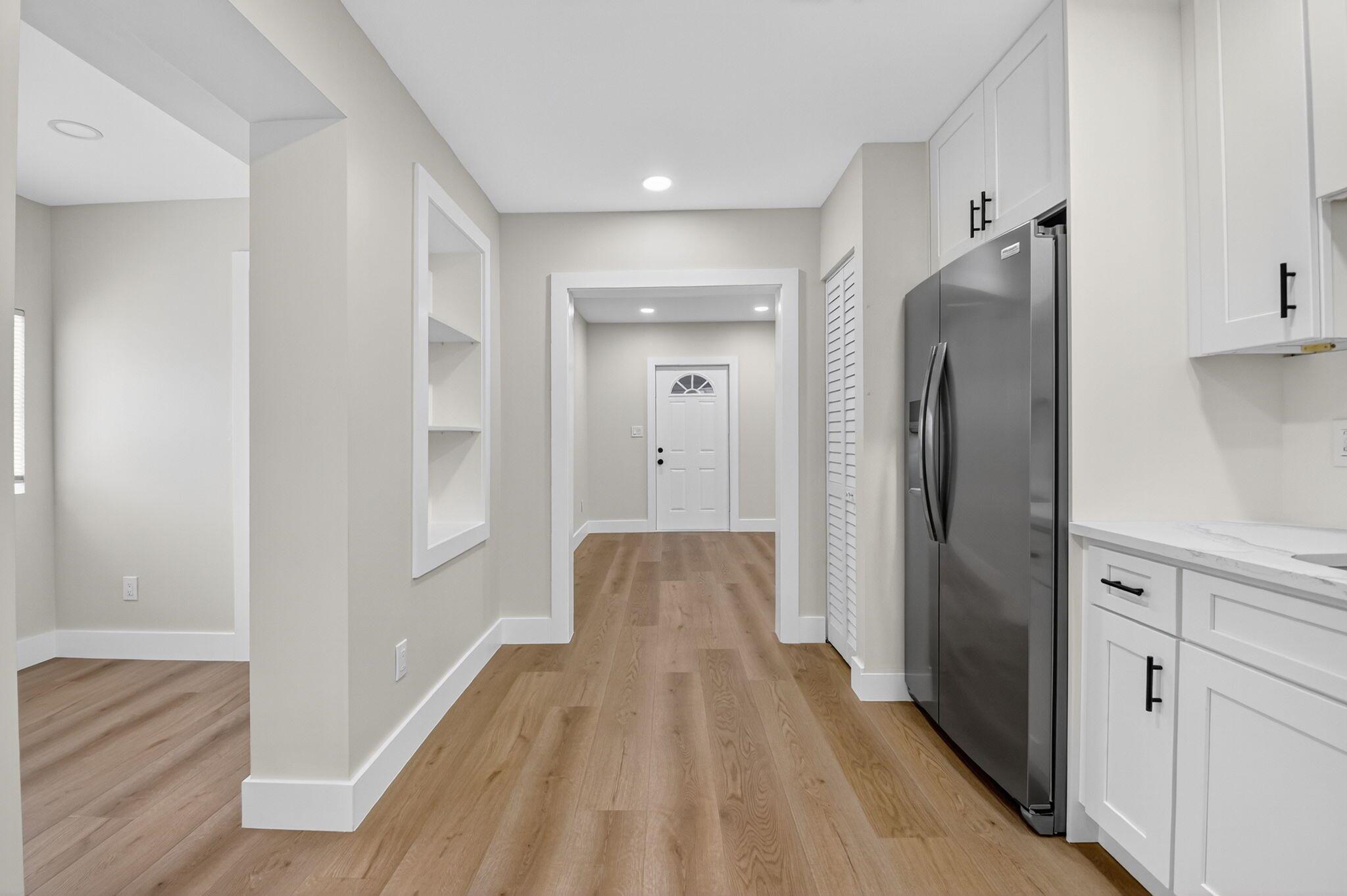 NORTH PALM BCH 1 - Residential Lease