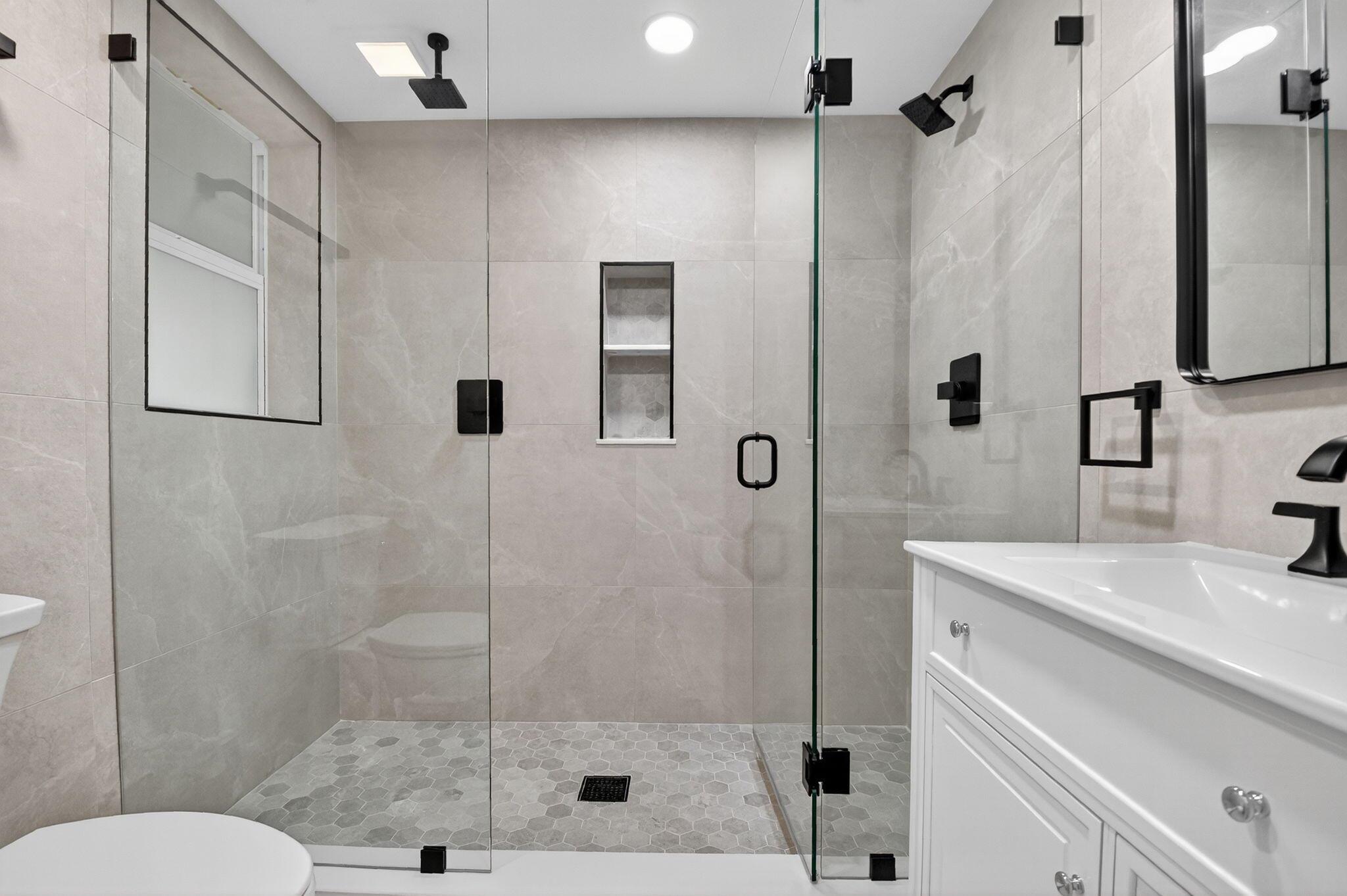 NORTH PALM BCH 1 - Residential Lease