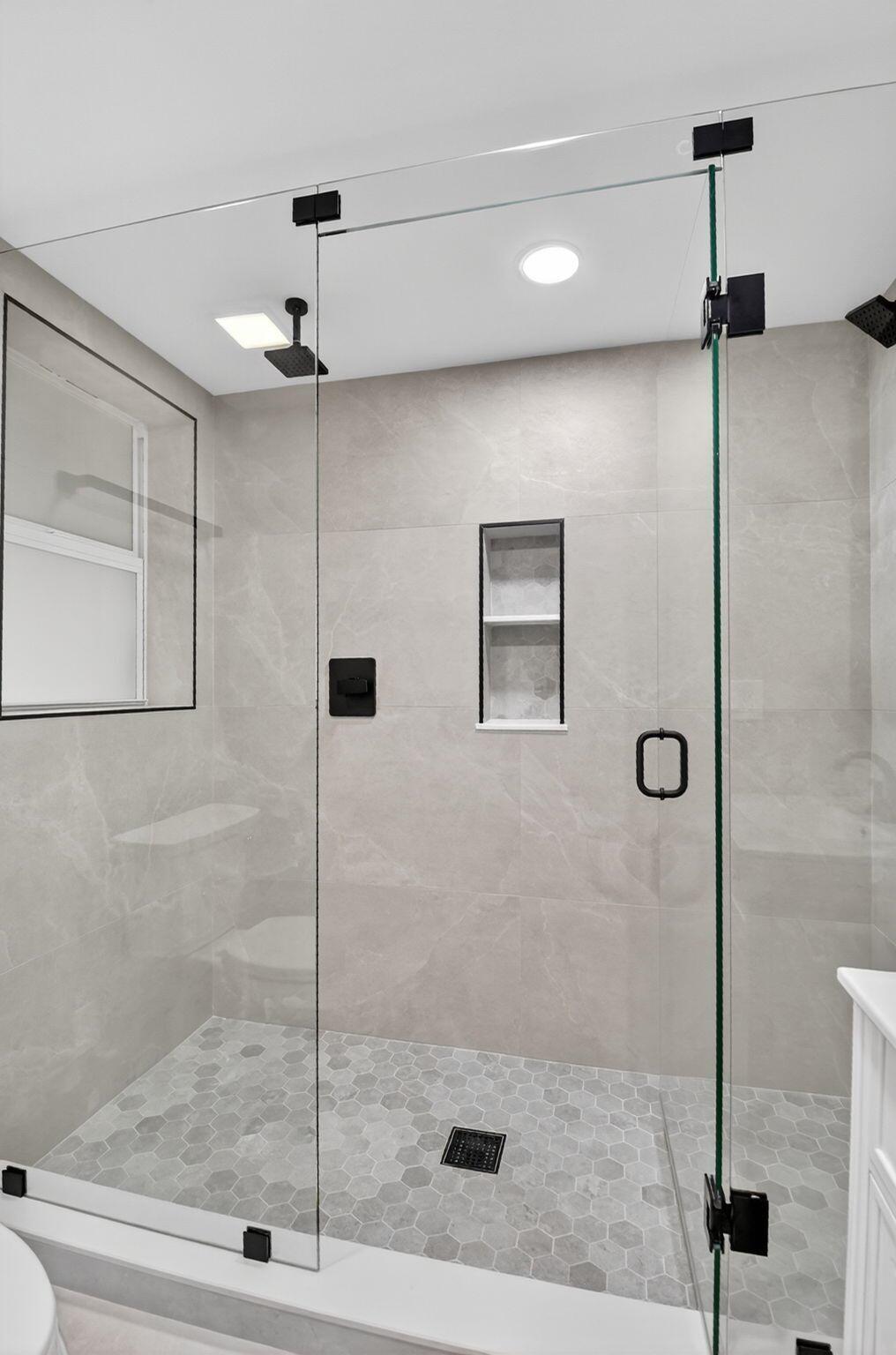 NORTH PALM BCH 1 - Residential Lease