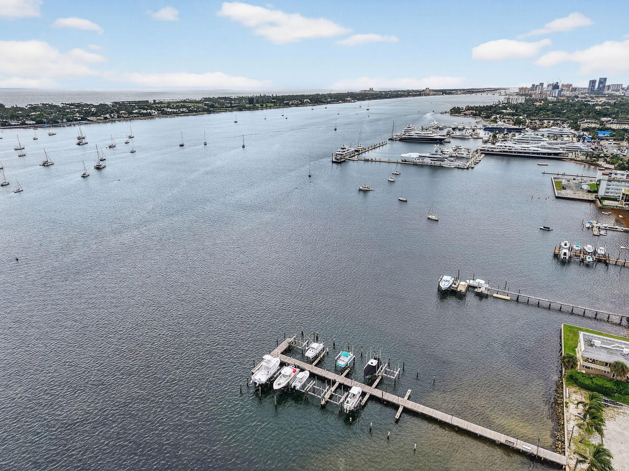 NORTH PALM BCH 1 - Residential Lease