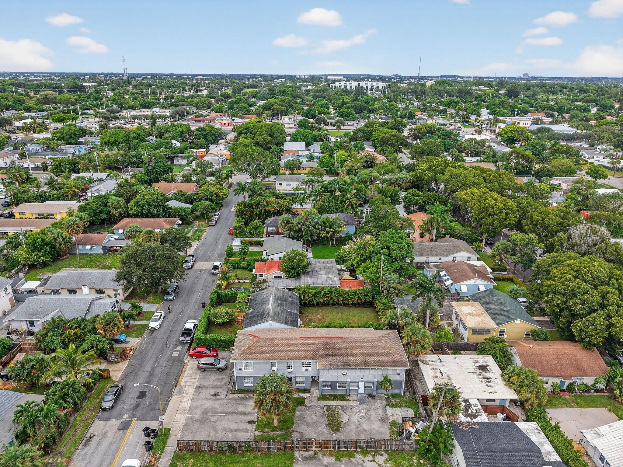 NORTH PALM BCH 1 - Residential Lease