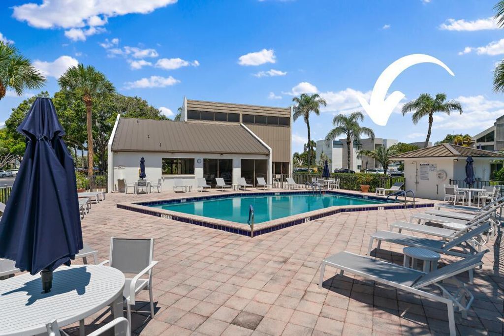 Photo of 1605 S Us Highway 1 #V6-306, Jupiter, FL 33477 (MLS # B26003741)