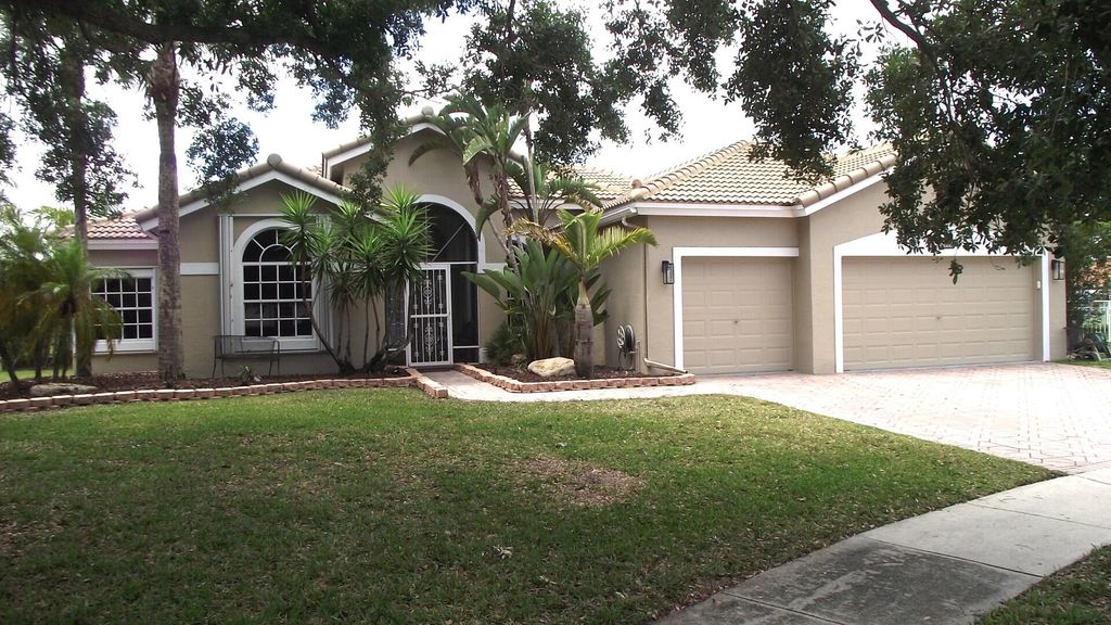 Photo of 3945 Diamond Chip Court, Wellington, FL 33414 (MLS # B26017601)