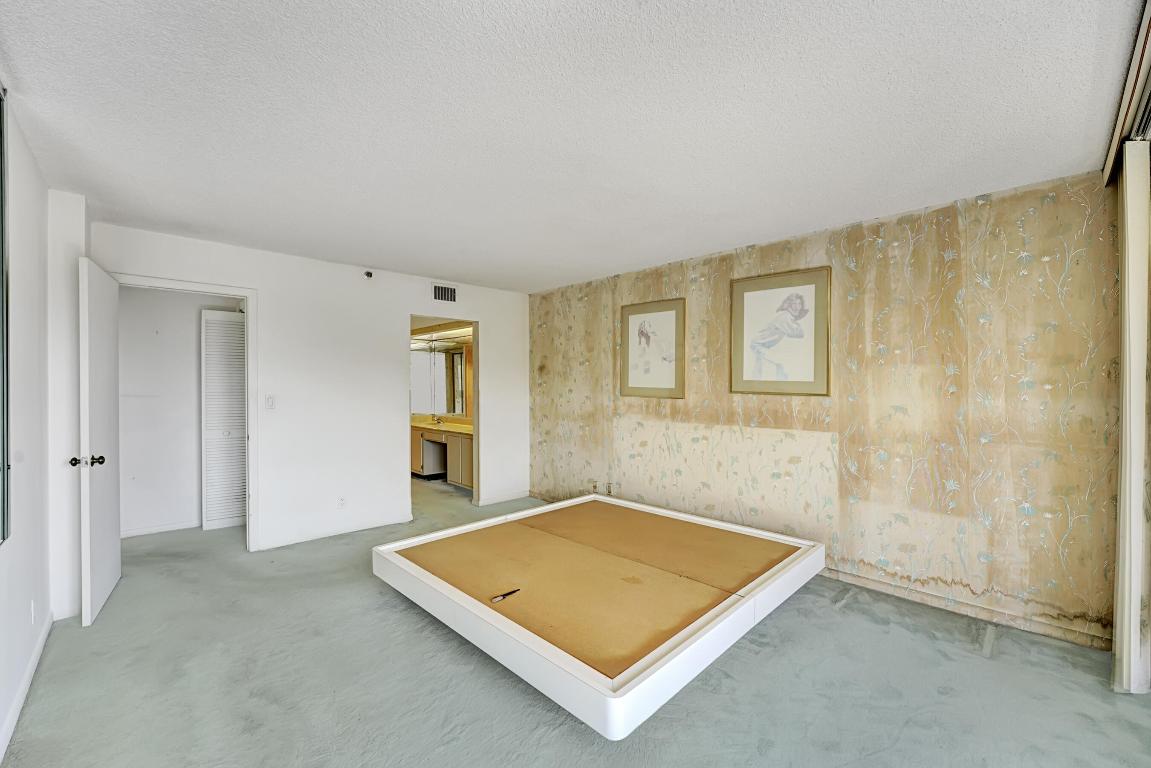 GLENS CONDO - Residential