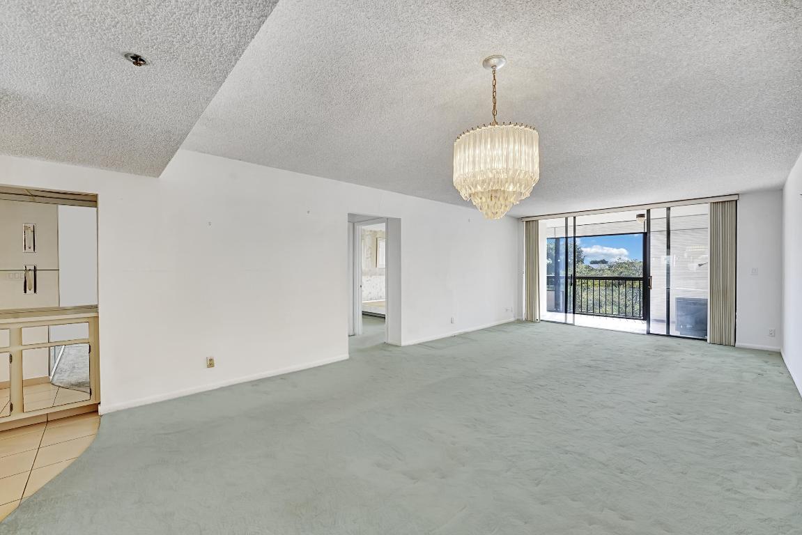 GLENS CONDO - Residential