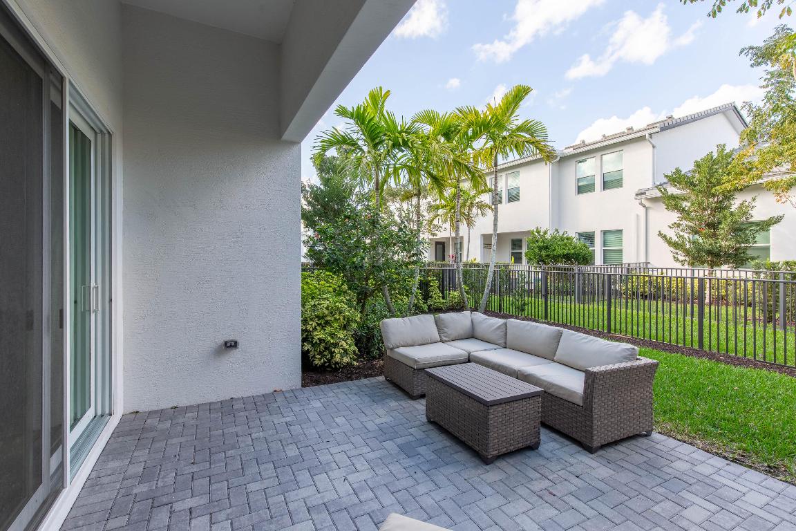 Crossings at Westlake - Residential Lease