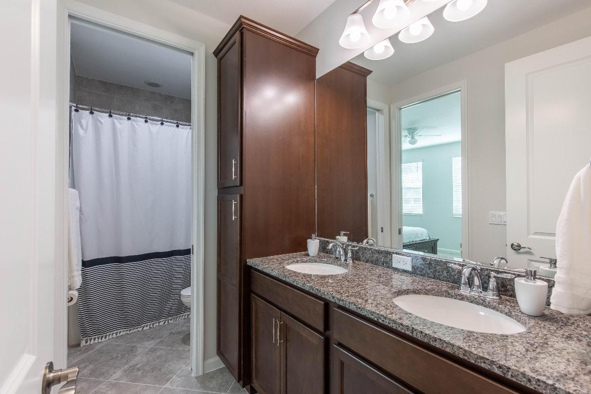 Crossings at Westlake - Residential Lease