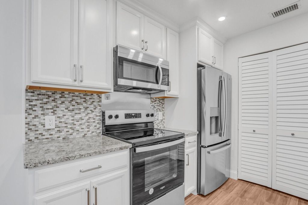 Photo of 8420 SE Croft Circle Circle #E-7, Hobe Sound, FL 33455 (MLS # R11124719)