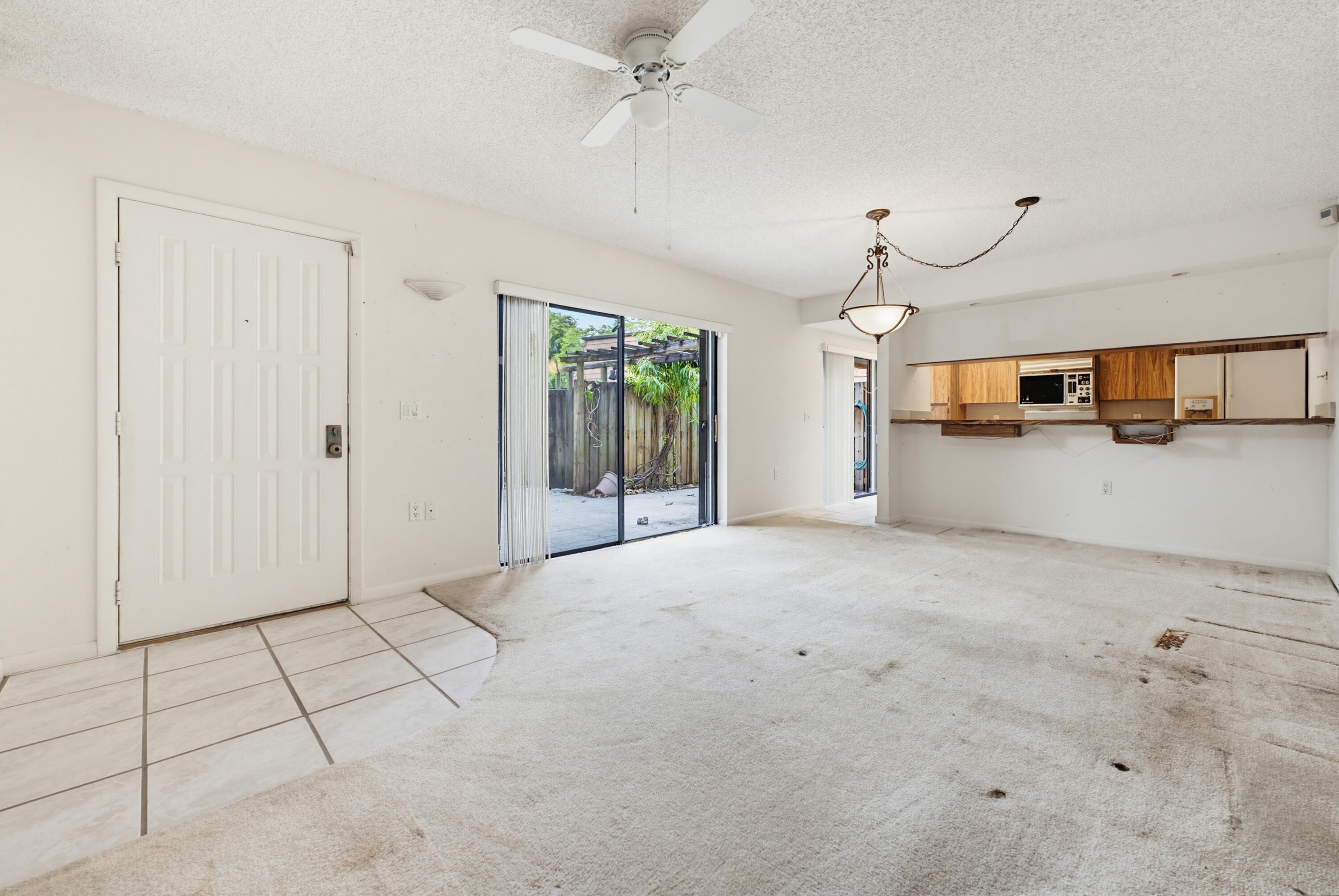 SHERWOOD LAKES - Residential