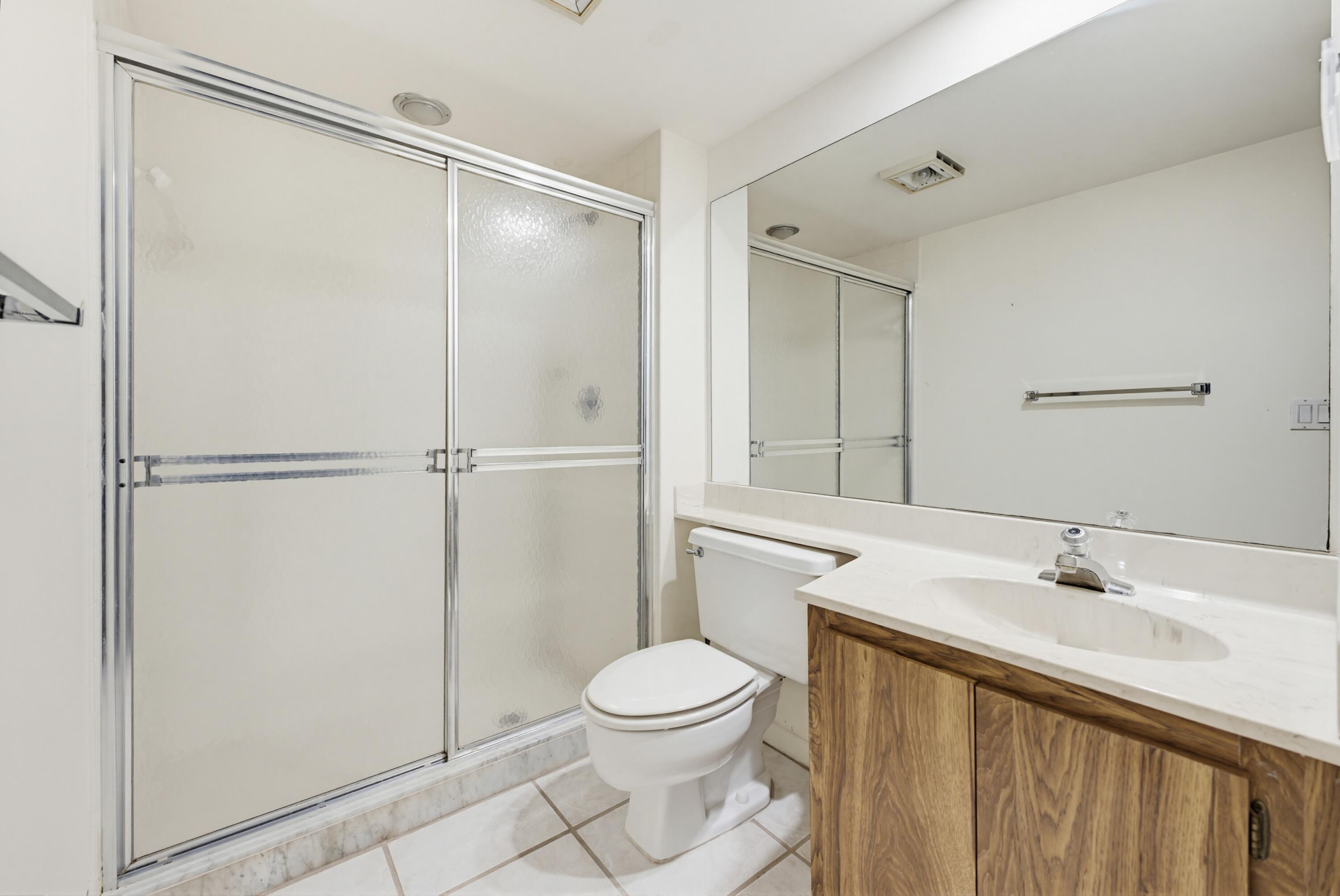 SHERWOOD LAKES - Residential