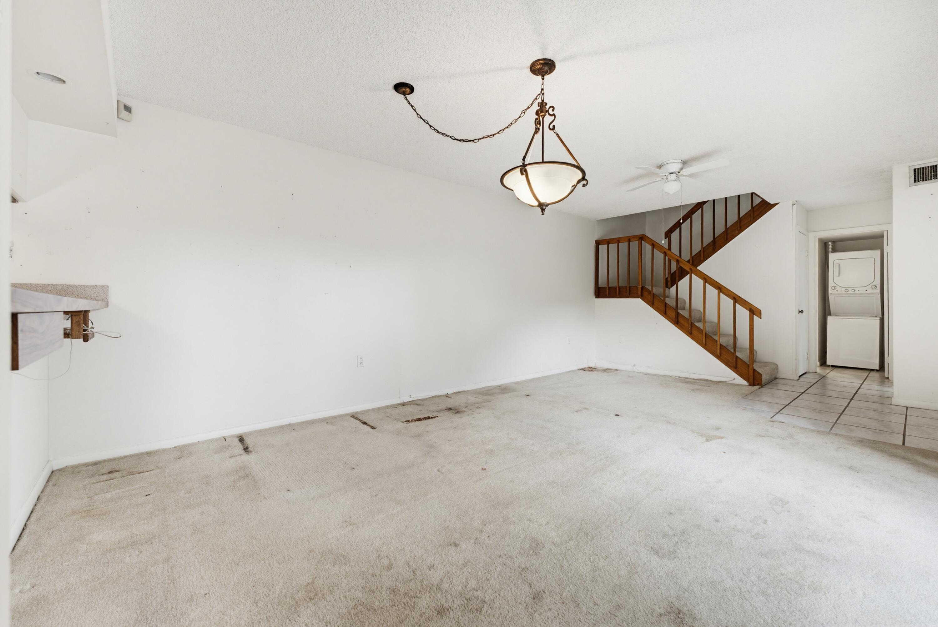 SHERWOOD LAKES - Residential