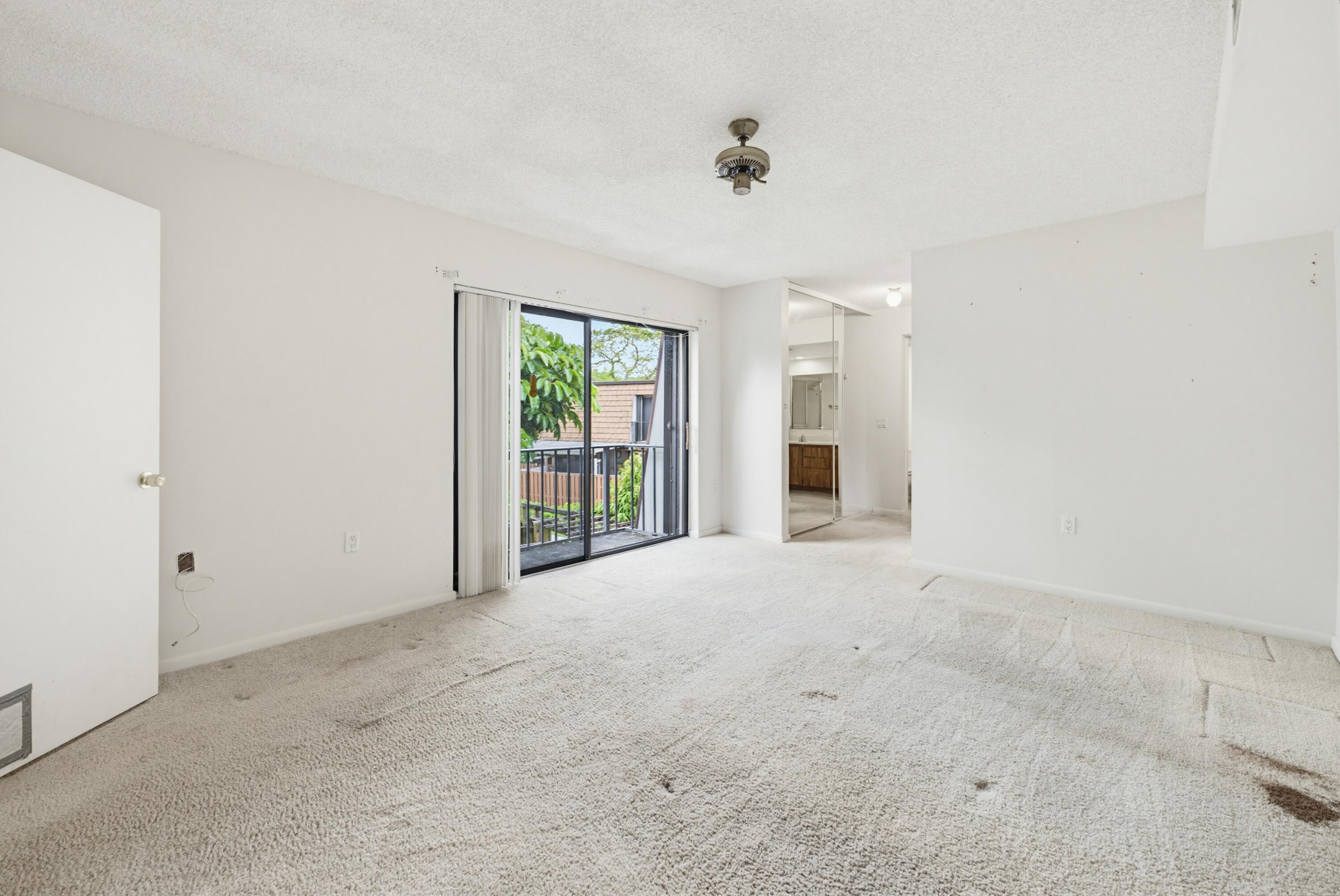 SHERWOOD LAKES - Residential