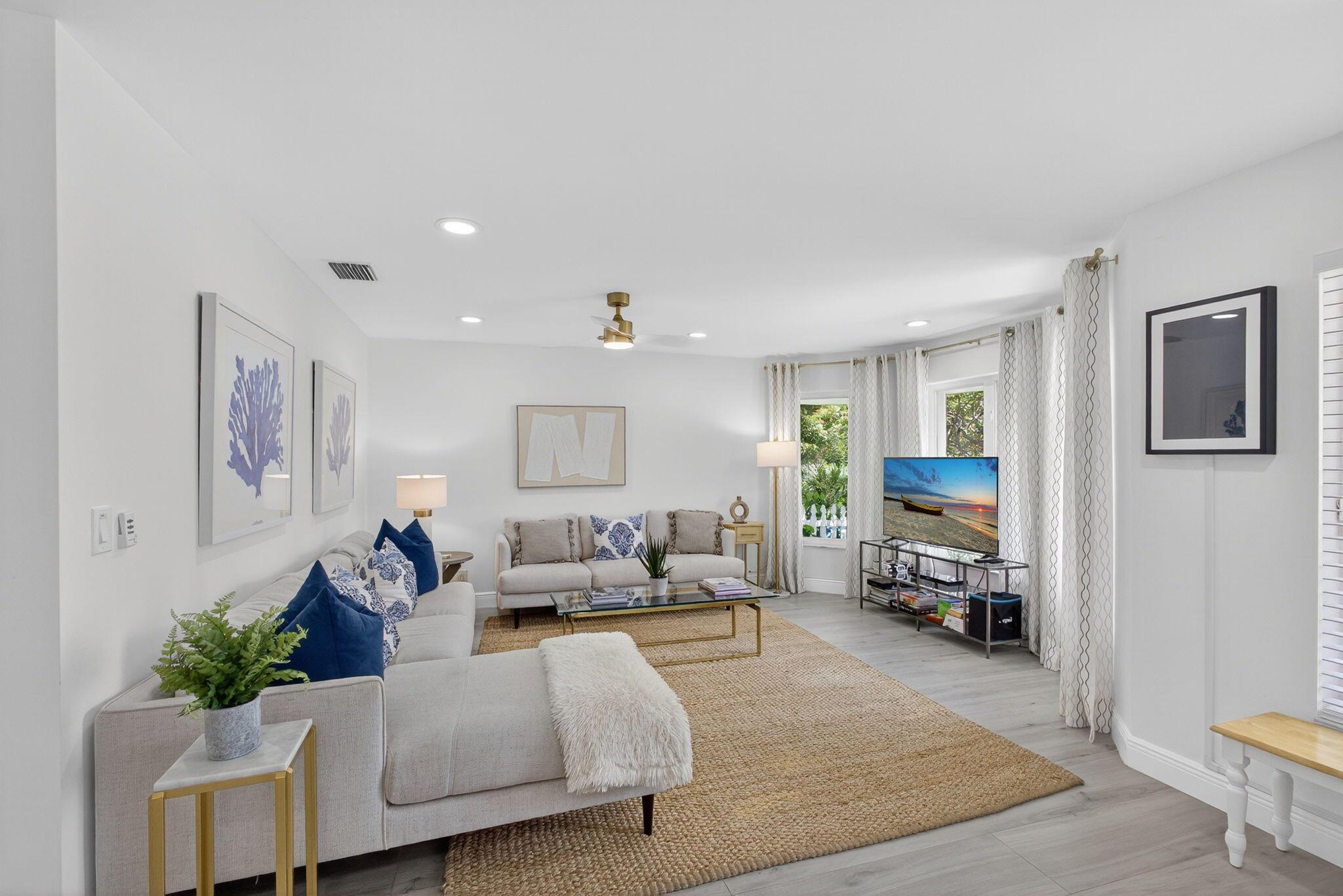LAKE WORTH TOWN OF - Residential
