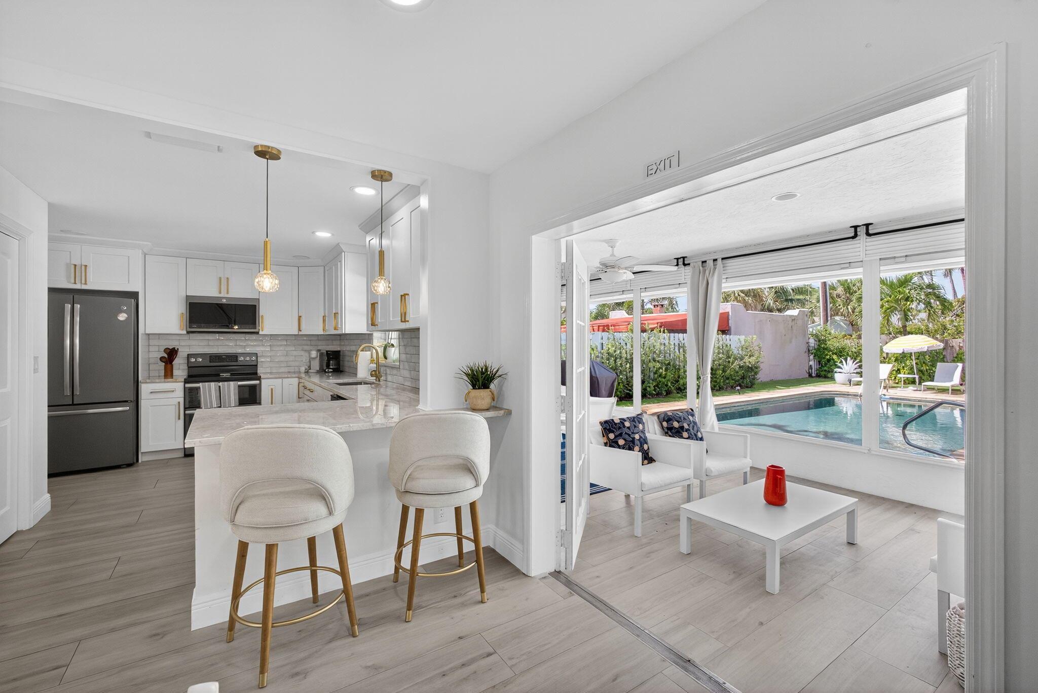 LAKE WORTH TOWN OF - Residential