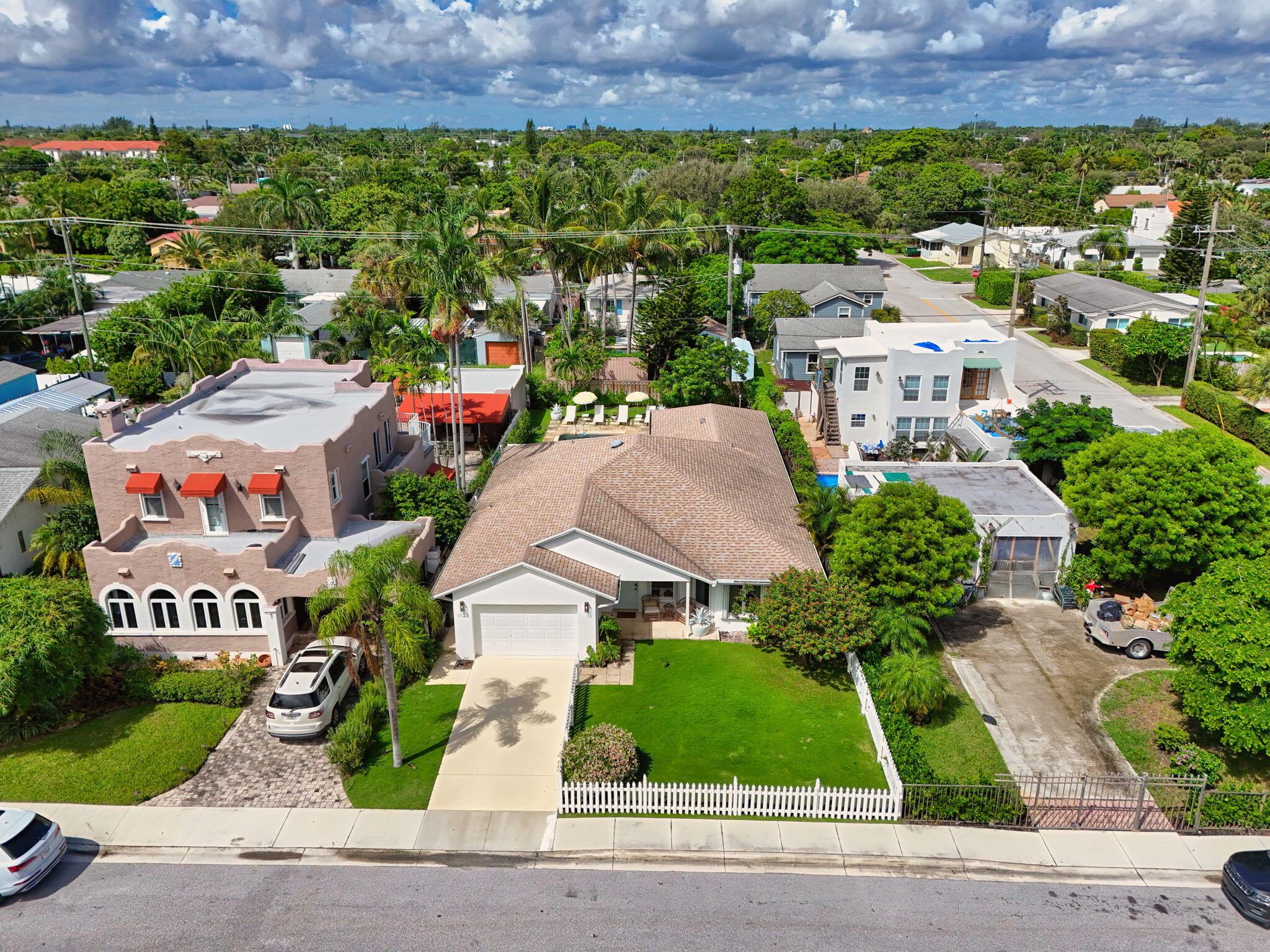 LAKE WORTH TOWN OF - Residential