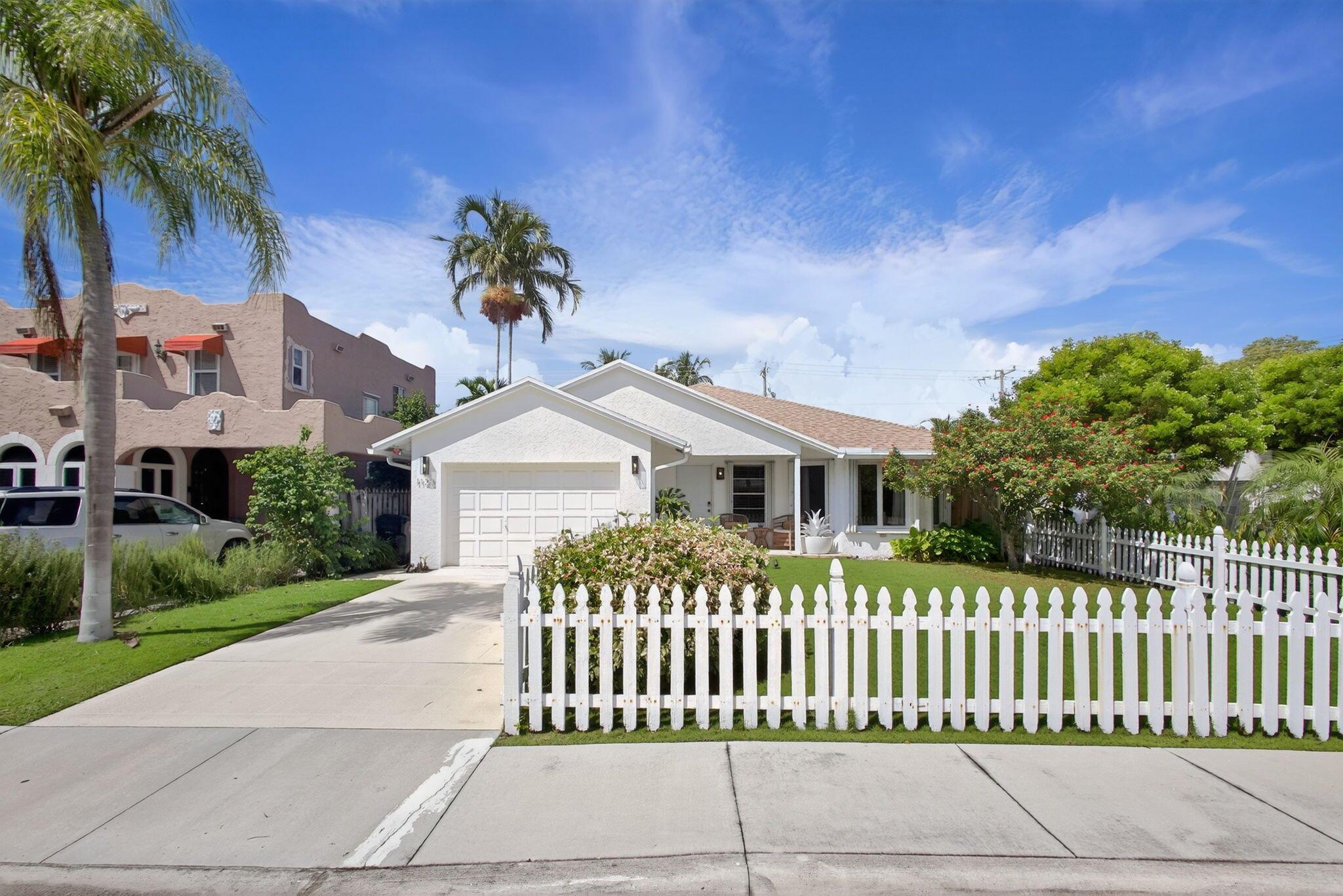 LAKE WORTH TOWN OF - Residential