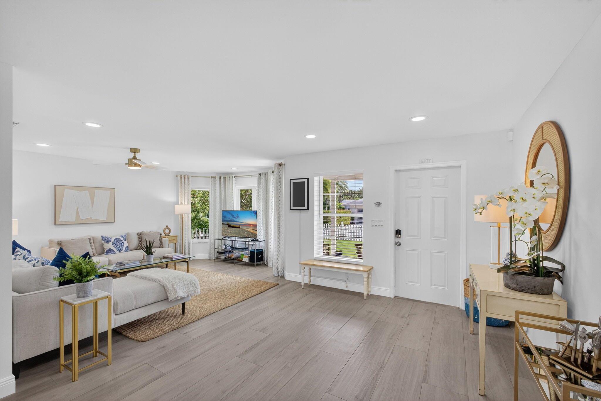 LAKE WORTH TOWN OF - Residential