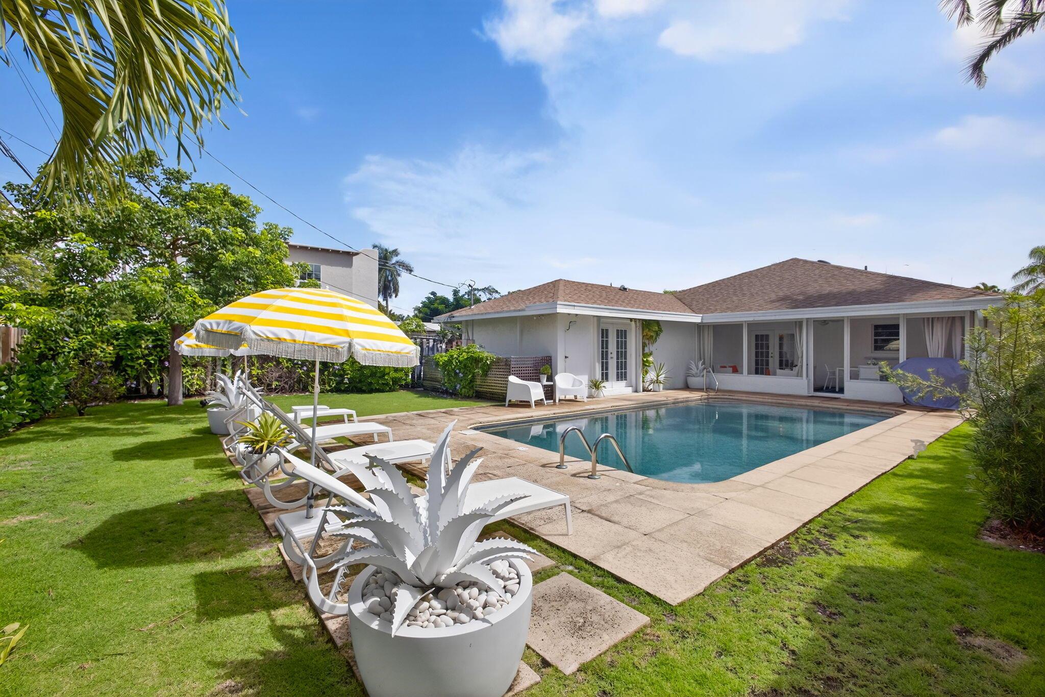 LAKE WORTH TOWN OF - Residential