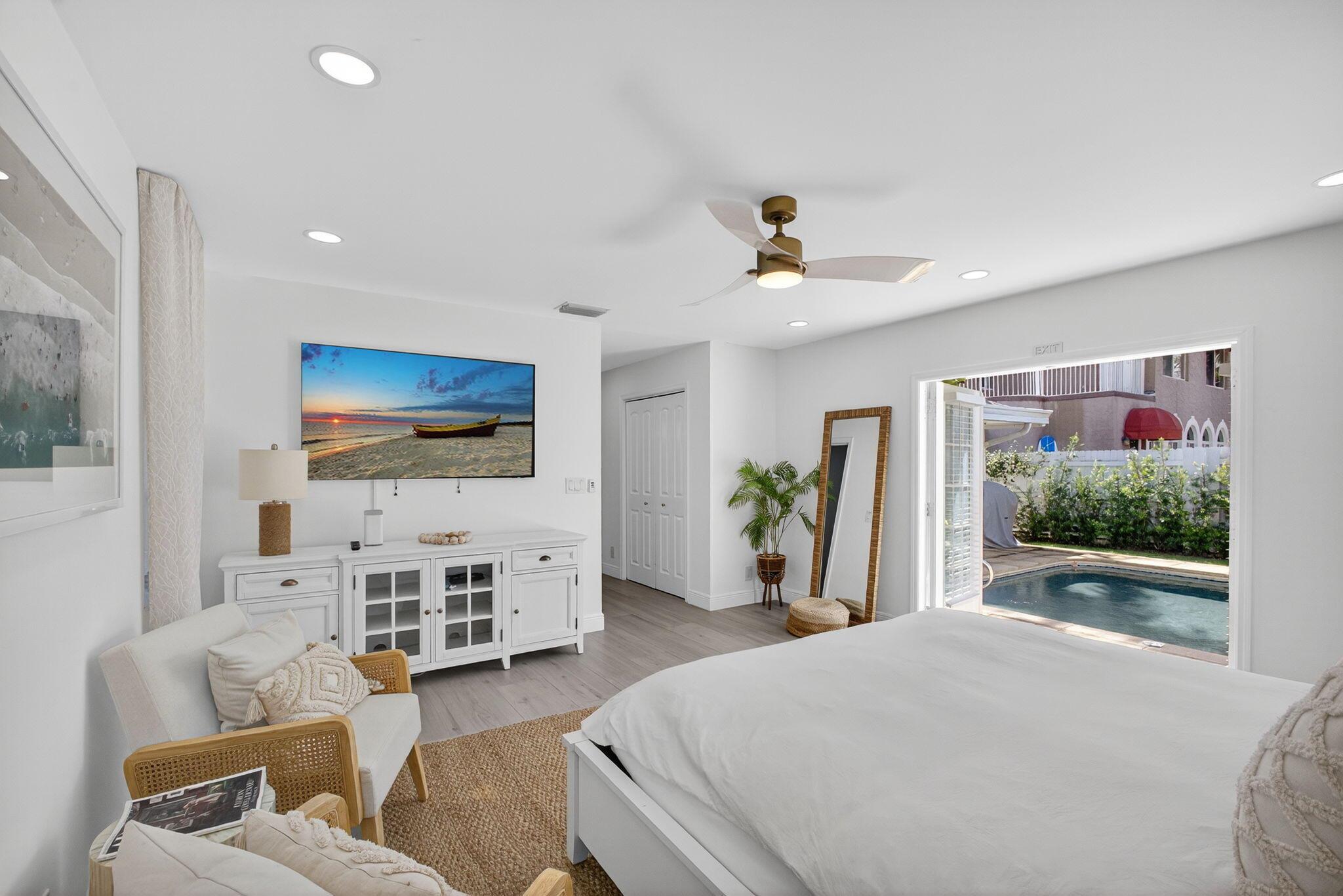 LAKE WORTH TOWN OF - Residential