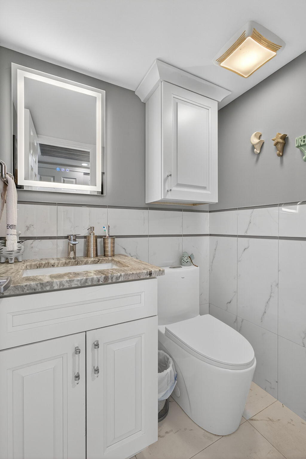 CENTURY VILLAGE DOVER CON - Residential