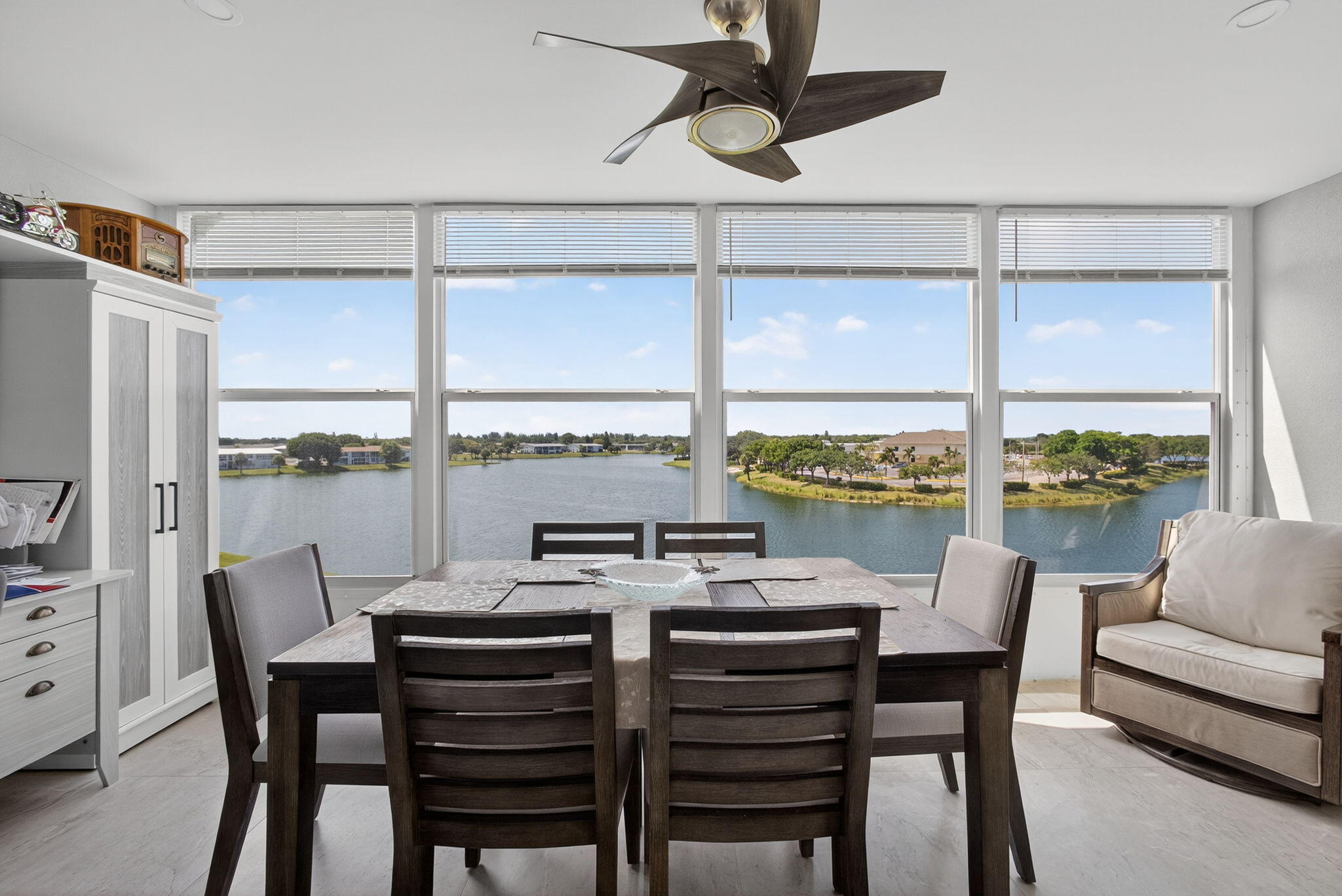 CENTURY VILLAGE DOVER CON - Residential