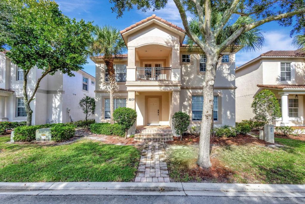 Photo of 8209 Calterra Drive, Palm Beach Gardens, FL 33418 (MLS # R11022972)