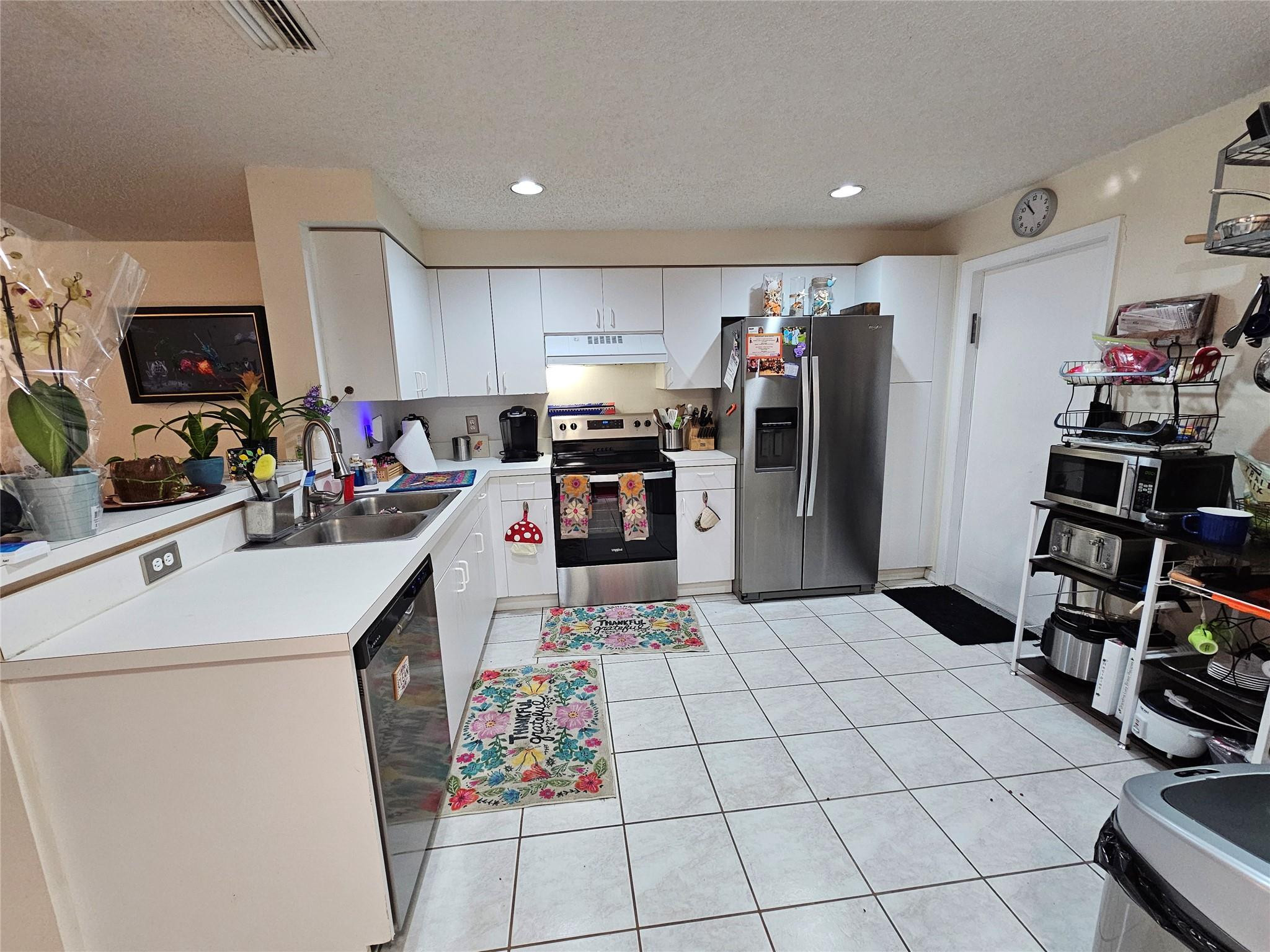 1498 Barcelona Way 3-21