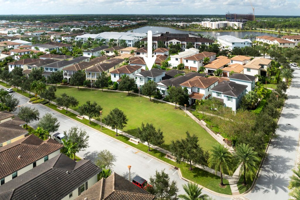 Photo of 2097 Dickens Terrace, Palm Beach Gardens, FL 33418 (MLS # R11030889)