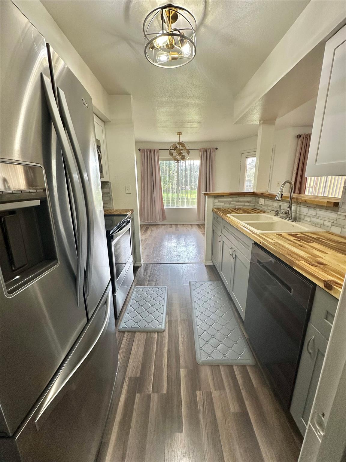 SAILBOAT POINTE CONDO - Residential Lease