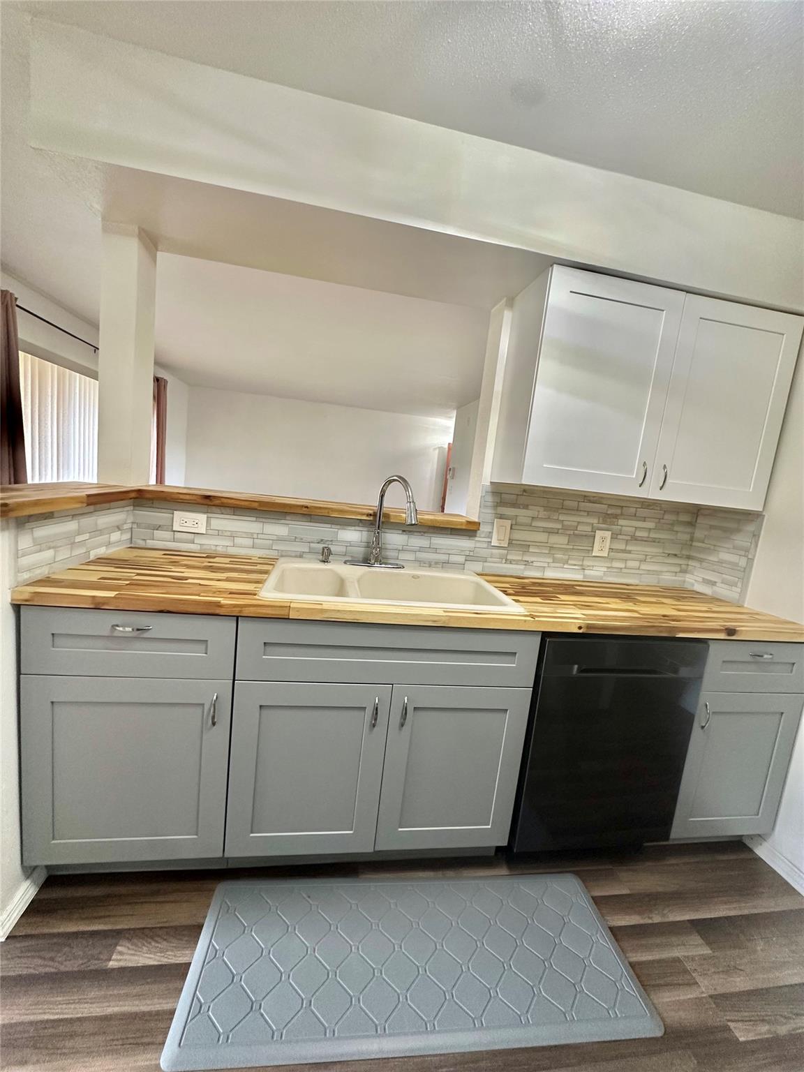 SAILBOAT POINTE CONDO - Residential Lease