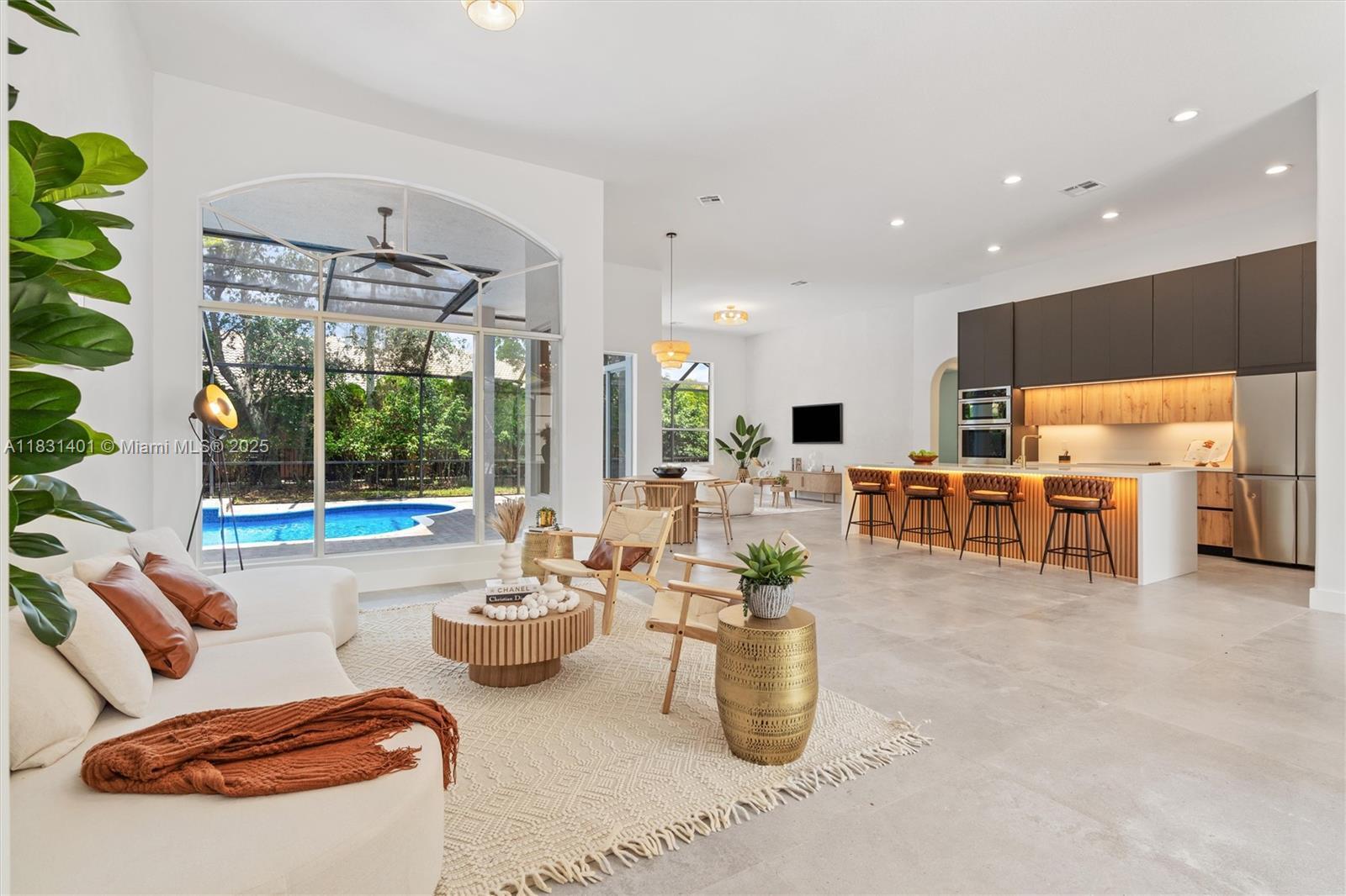 10275 Oak Meadow Lane, Lake Worth, FL, 33449/$889,000 3 10275 Oak Meadow Lane