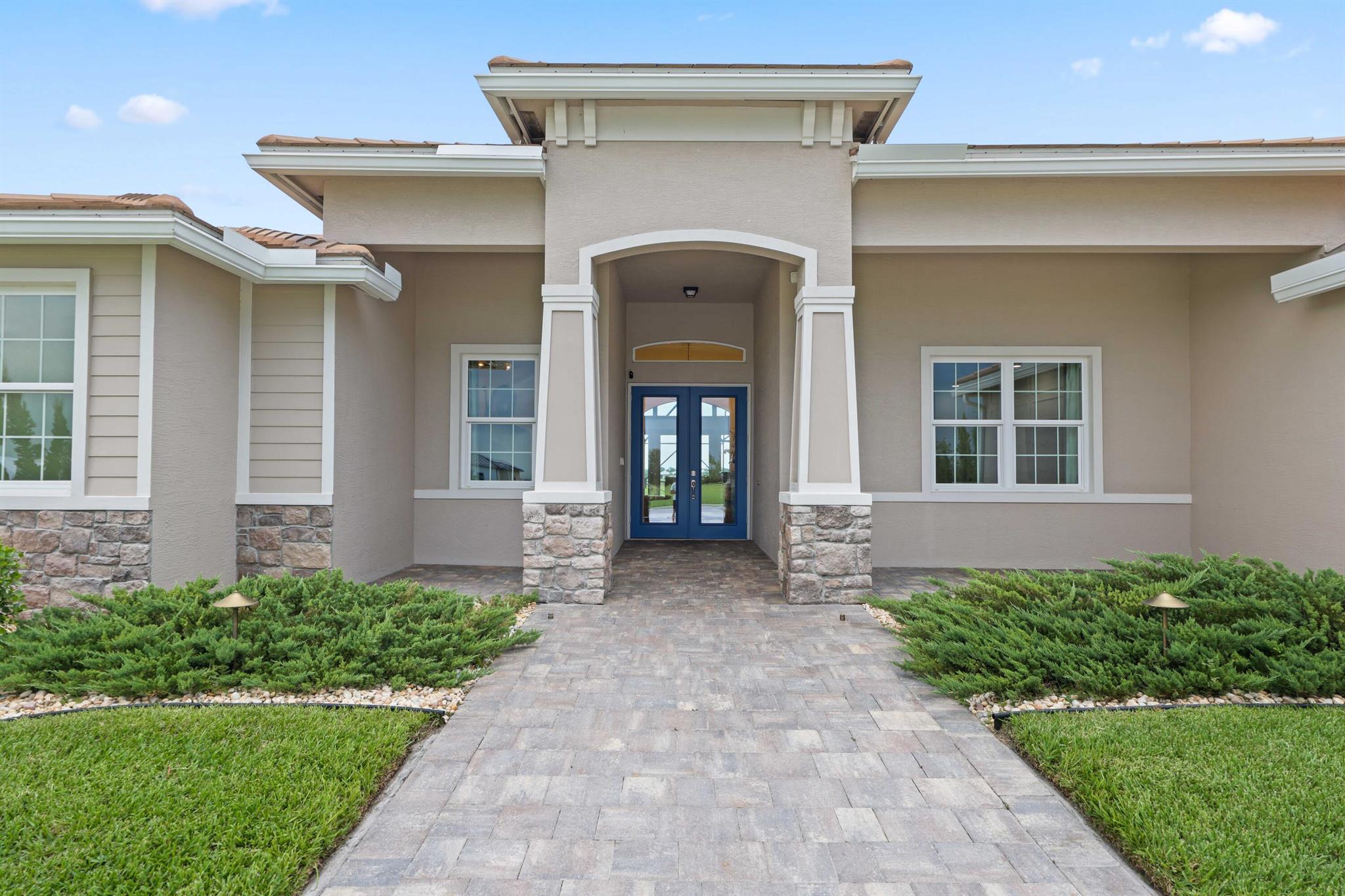 5901 SW Saddlebrook Lane