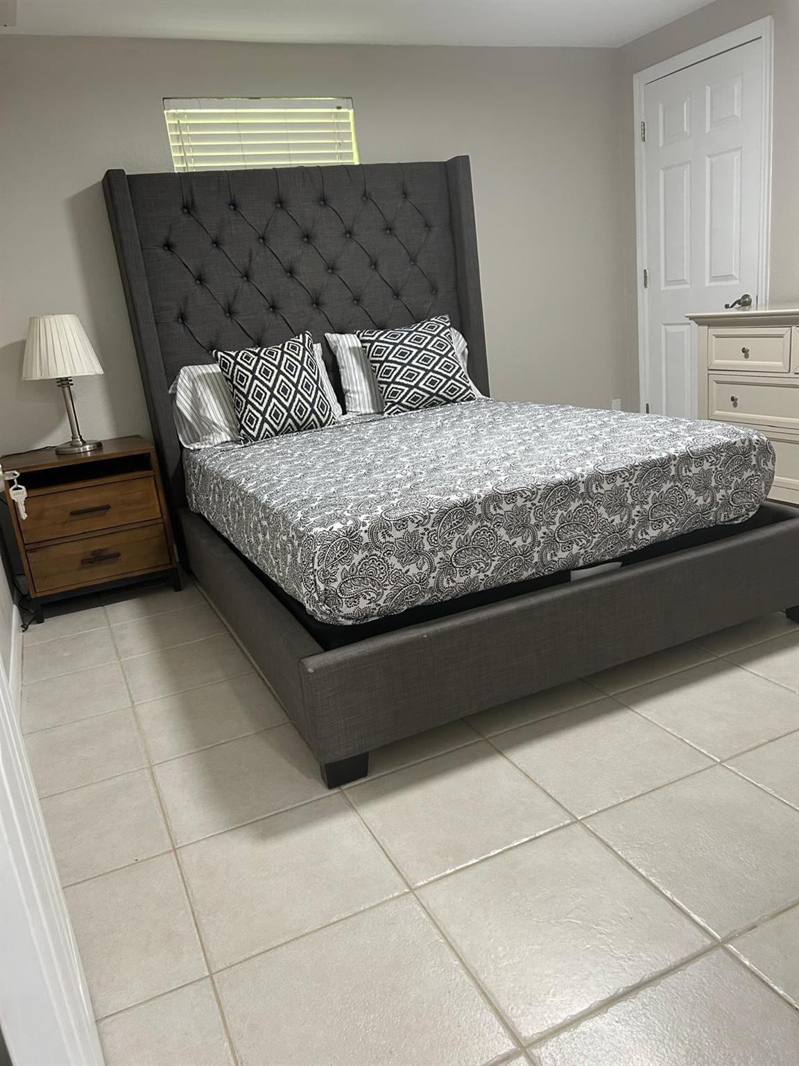 RUSTIC RANCHES - Residential Lease