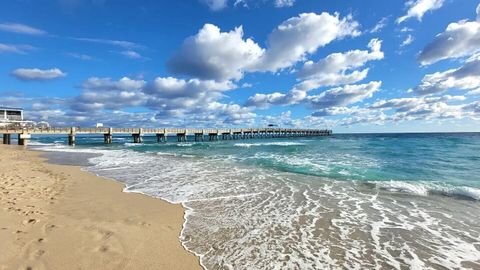 A home in Lake Worth Beach