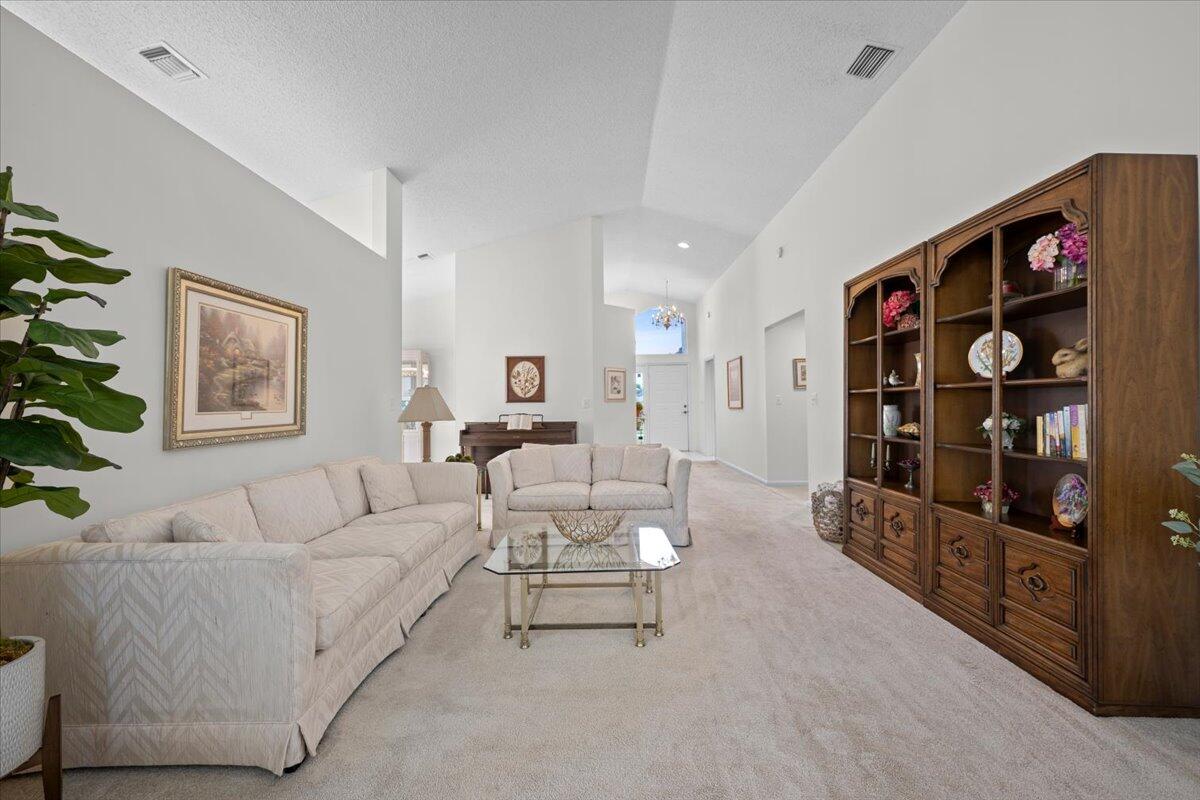3549 Dora Lane