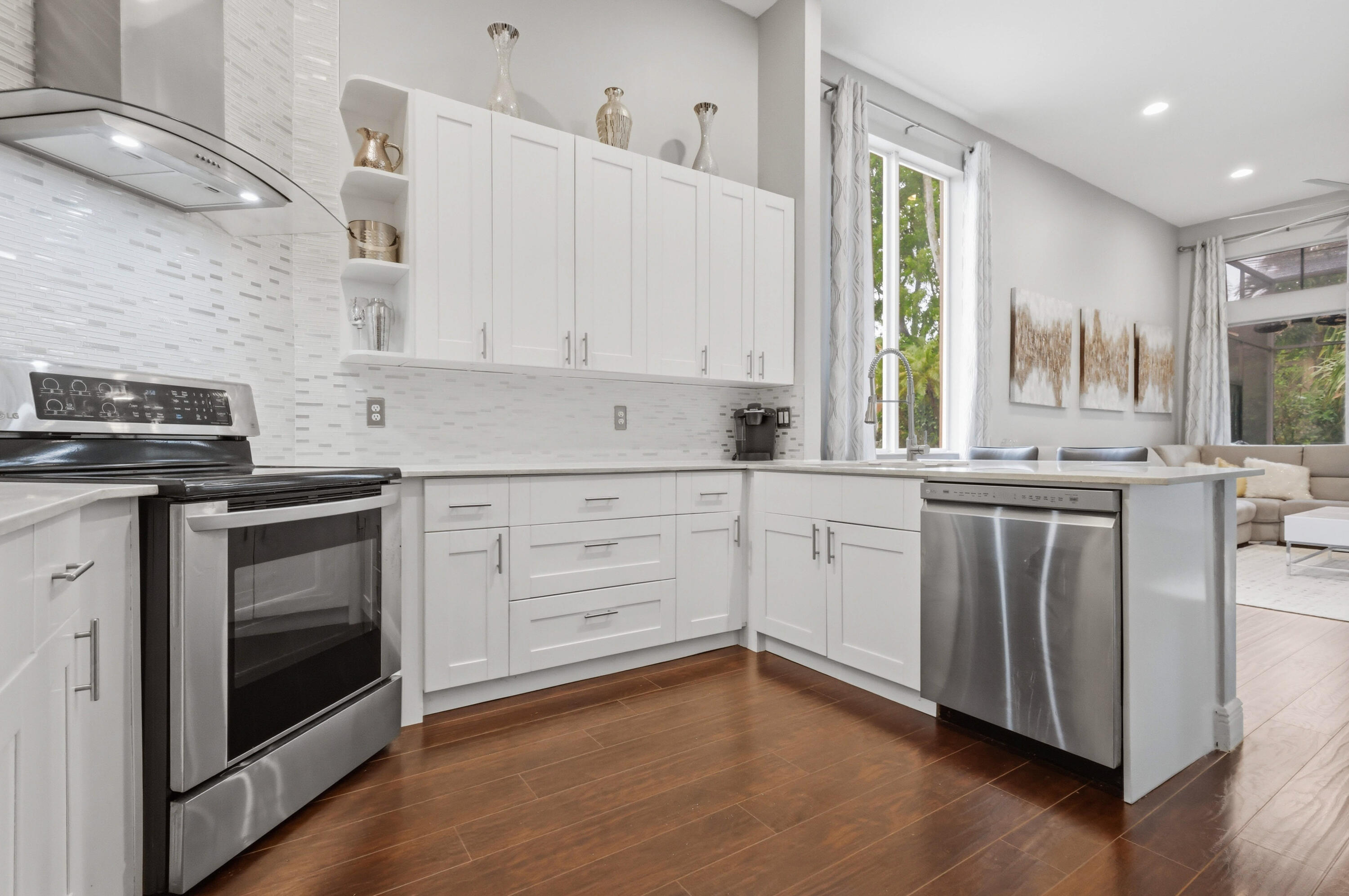 HERON BAY FOUR - Residential