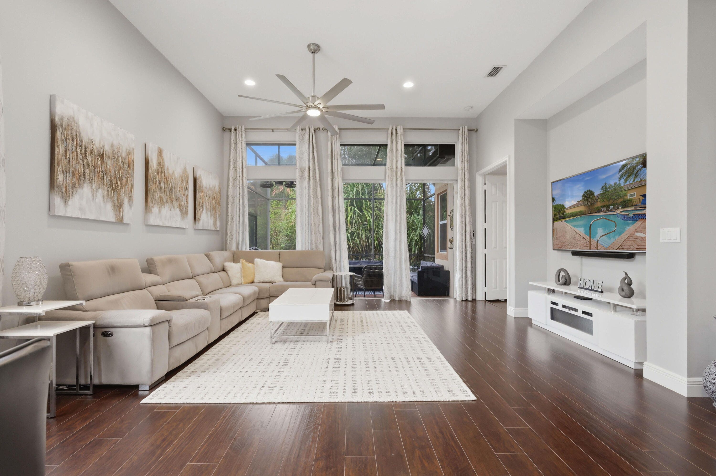 HERON BAY FOUR - Residential