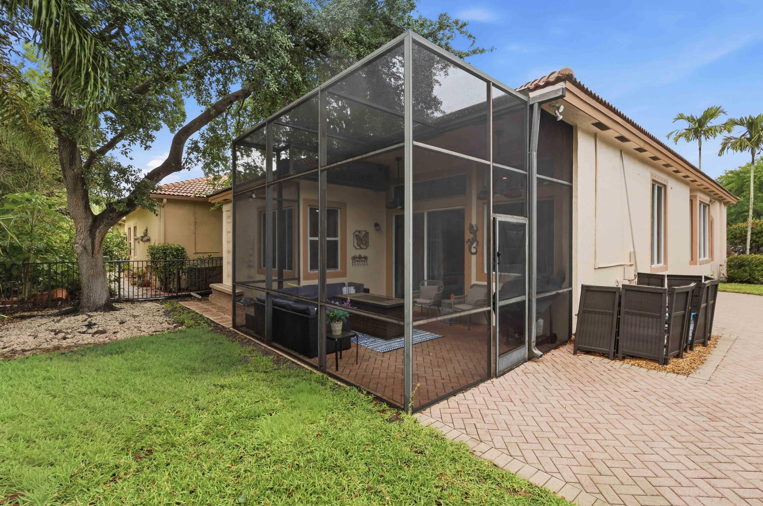 HERON BAY FOUR - Residential