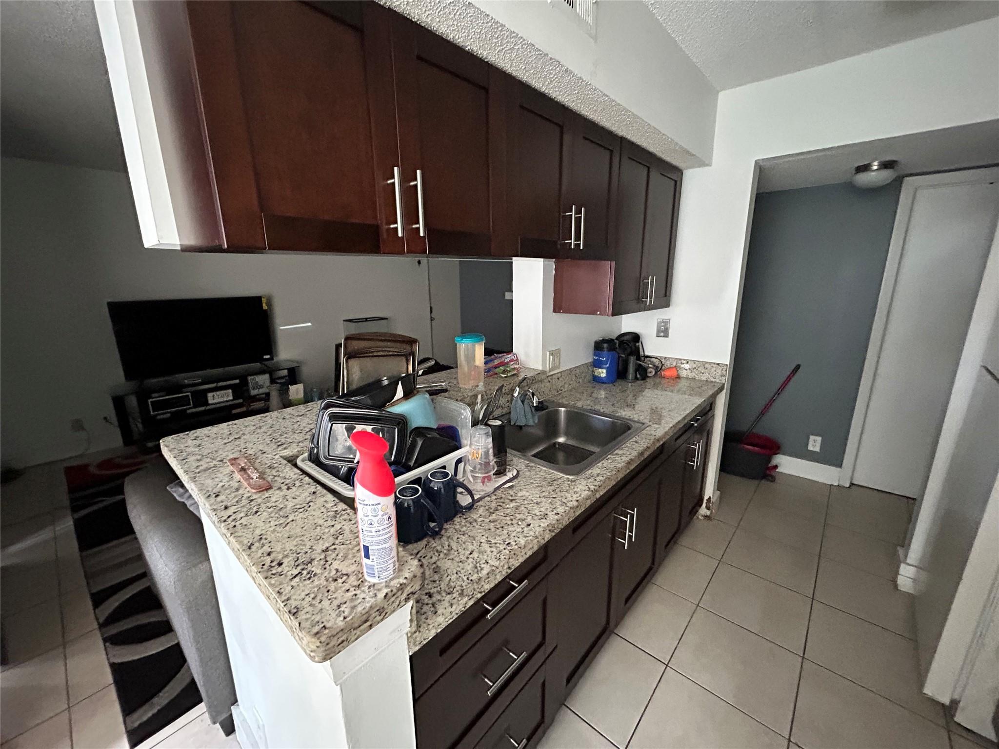Sun Vista Gardens Condo - Residential