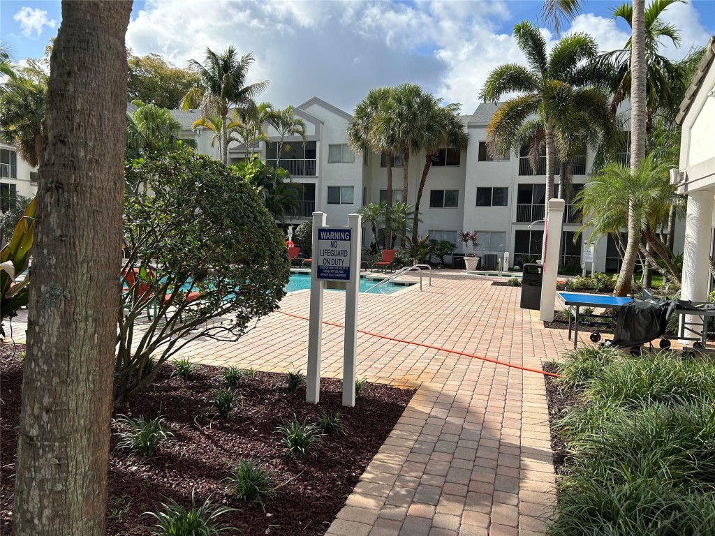 Sun Vista Gardens Condo - Residential
