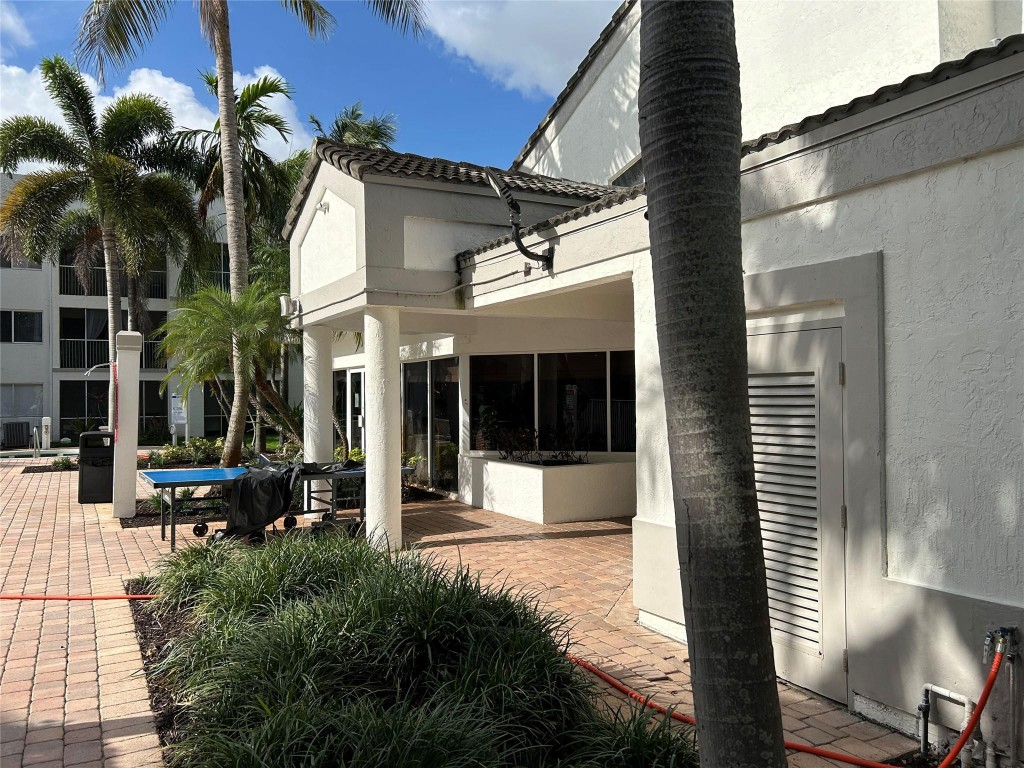 Sun Vista Gardens Condo - Residential