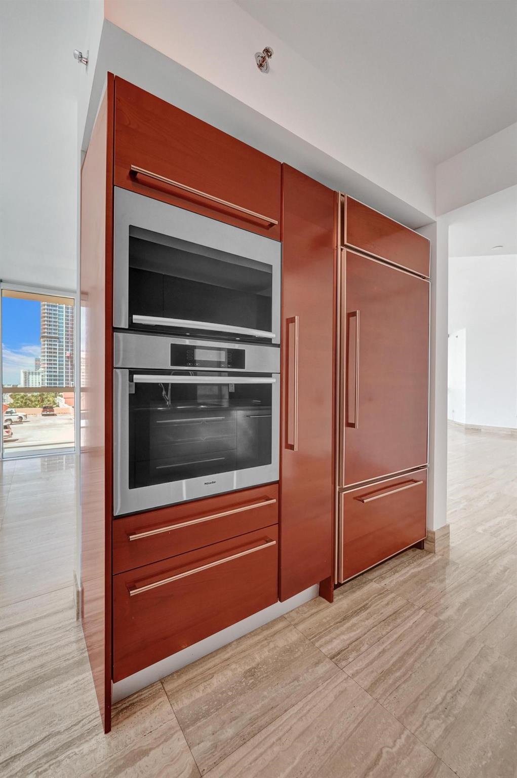 Las Olas Beach Club - Residential Lease
