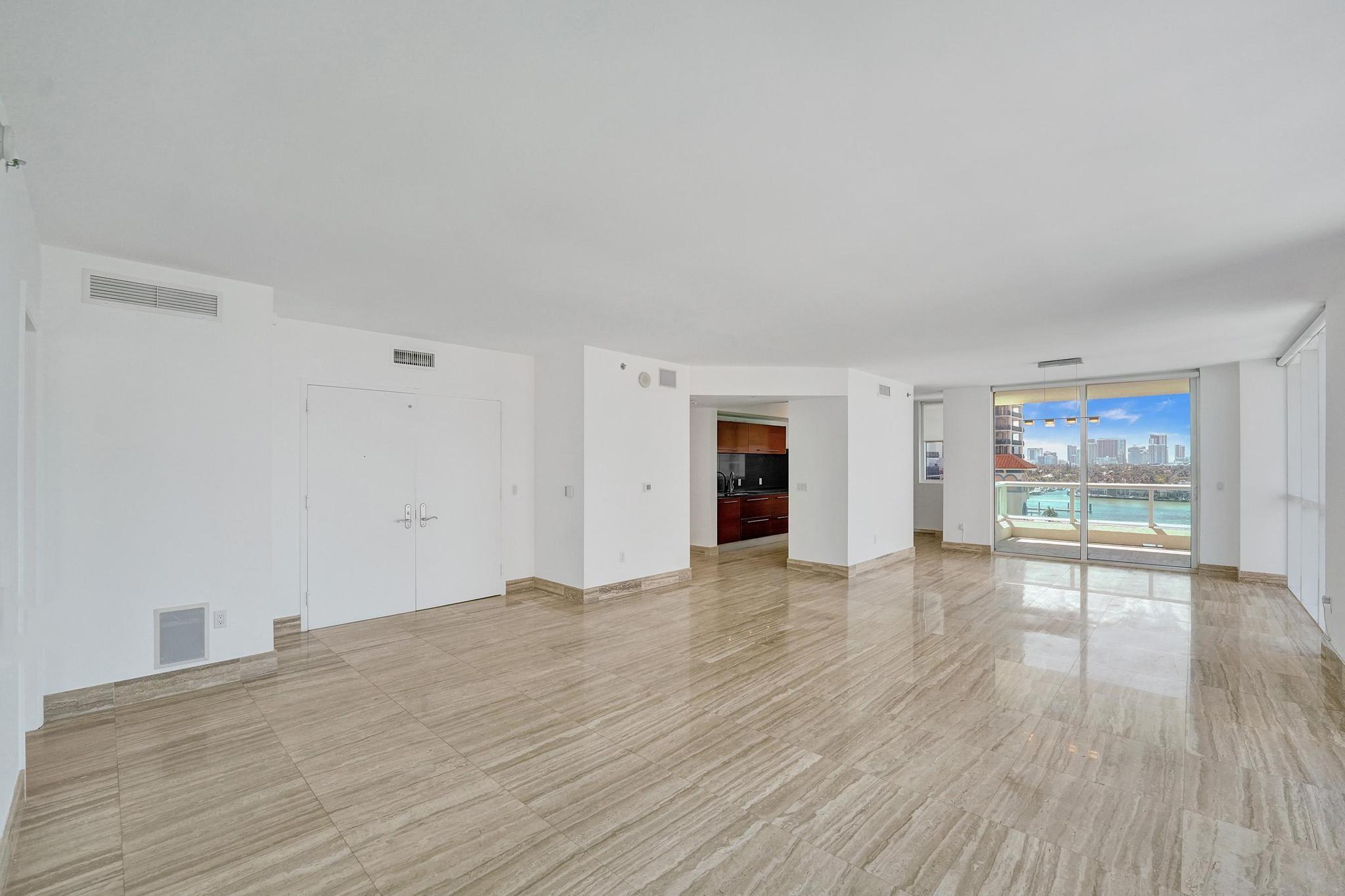 Las Olas Beach Club - Residential Lease