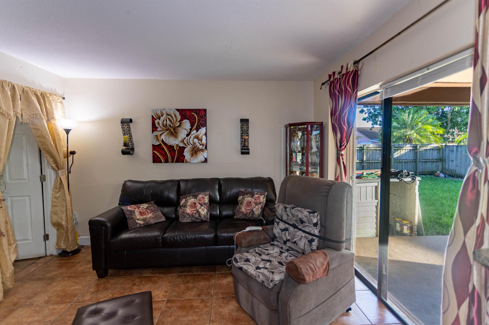 CORAL WOODS - Residential
