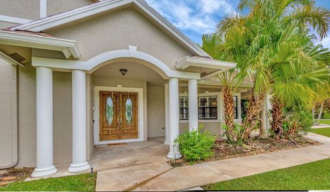 A home in Loxahatchee