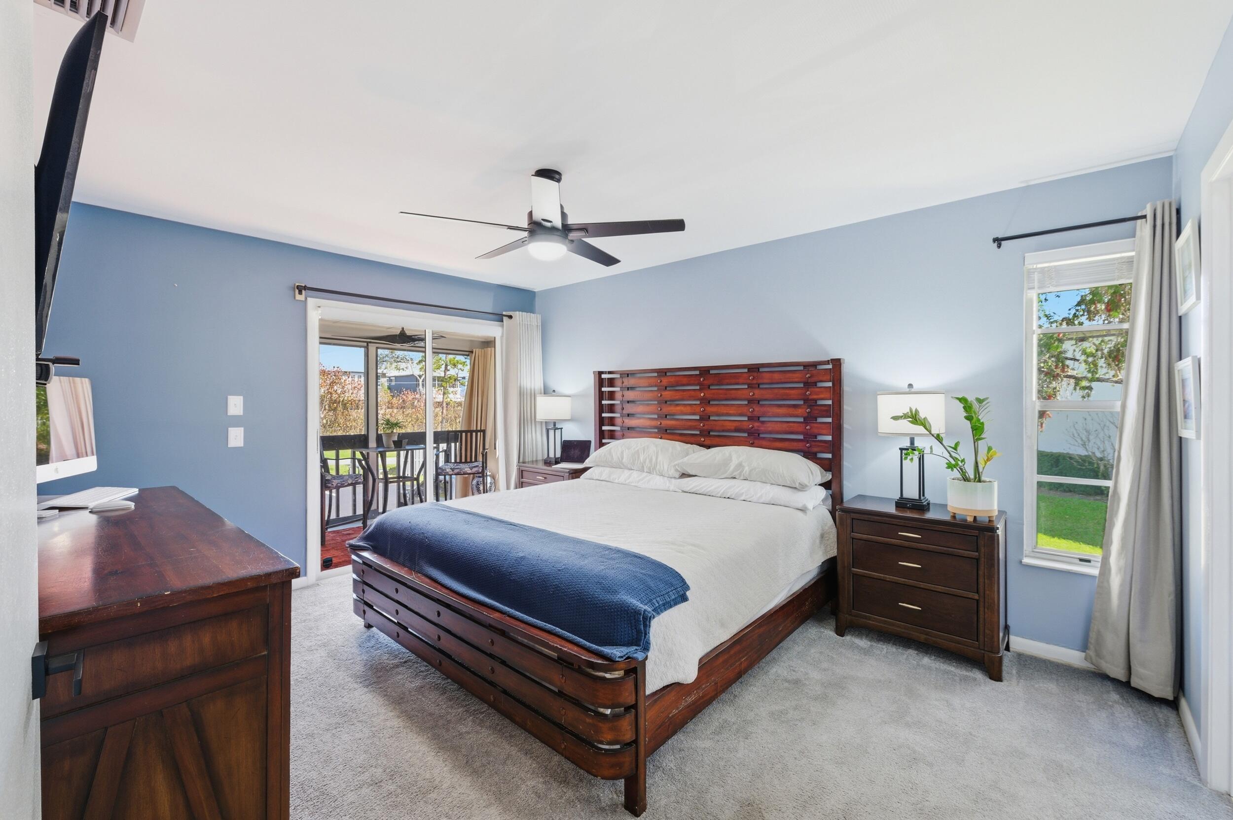 PINECROFT CONDO - Residential