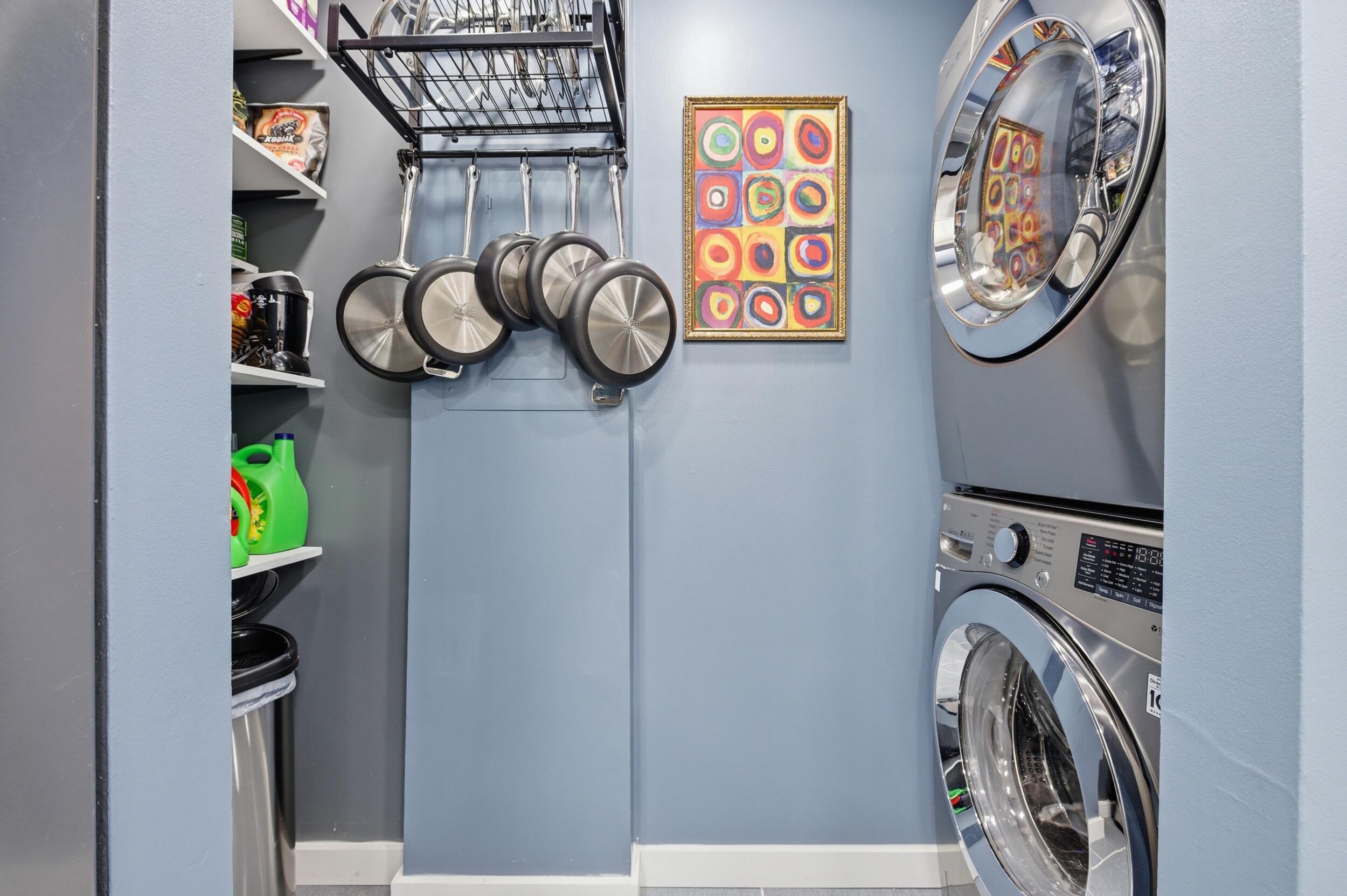 PINECROFT CONDO - Residential