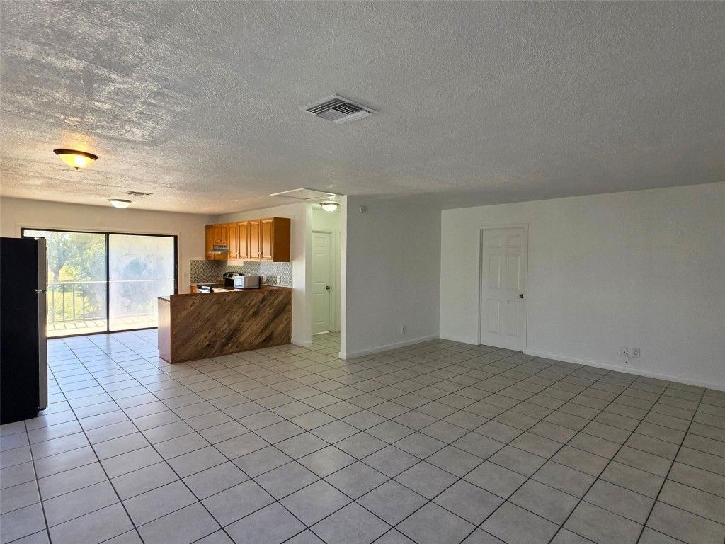 Photo of 928 S Federal Highway #25, Lake Worth Beach, FL 33460 (MLS # F10541473)