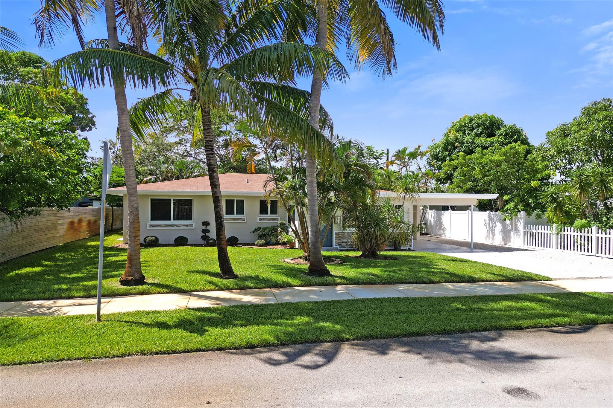 Lloyd Estates 25-47 B - Residential