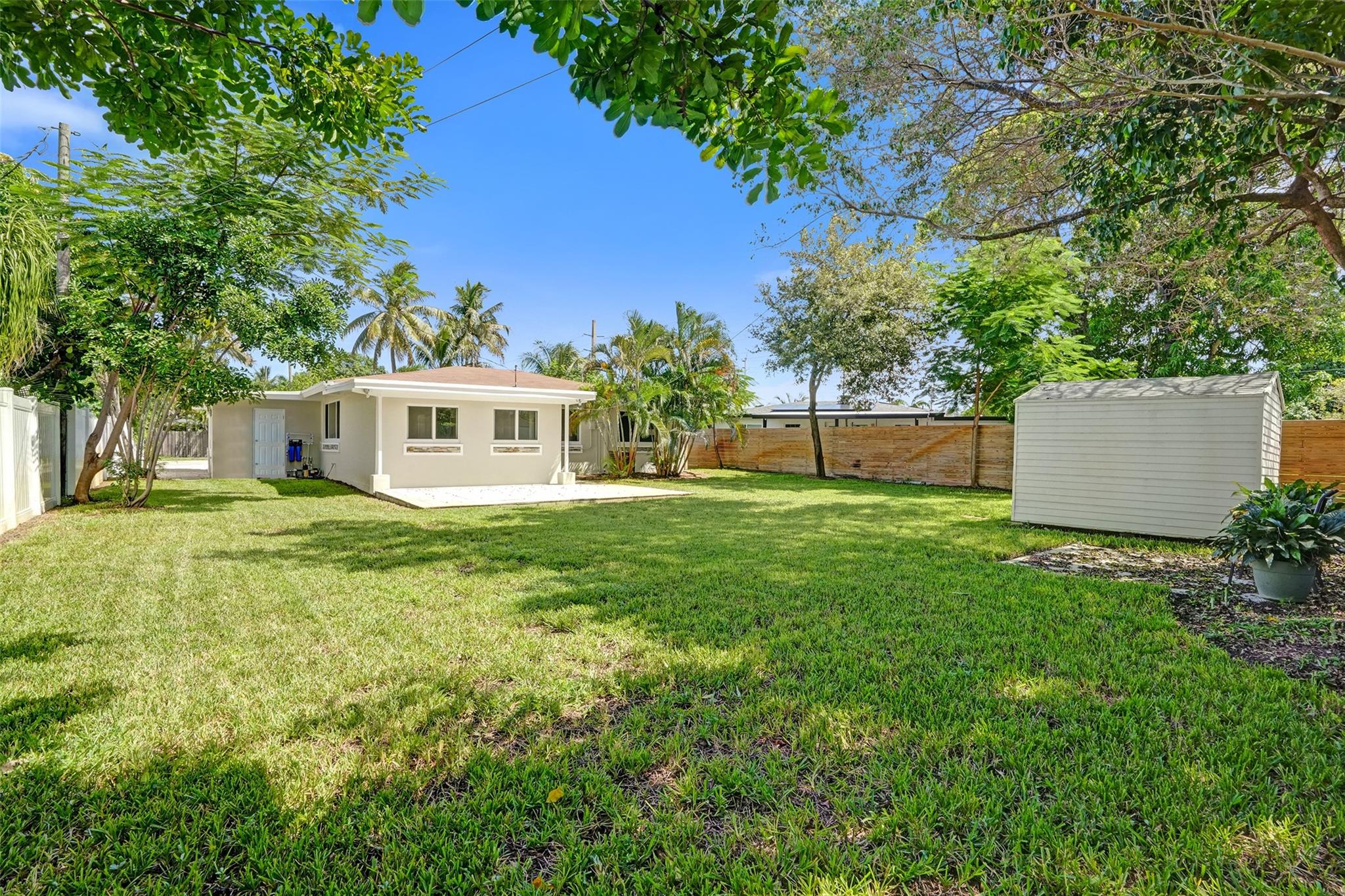 Lloyd Estates 25-47 B - Residential